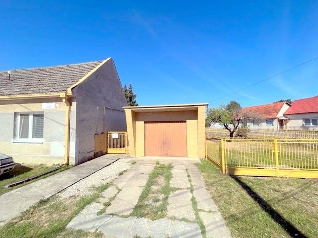 na predaj rodinný dom v obci ostrov pri Piešťanoch