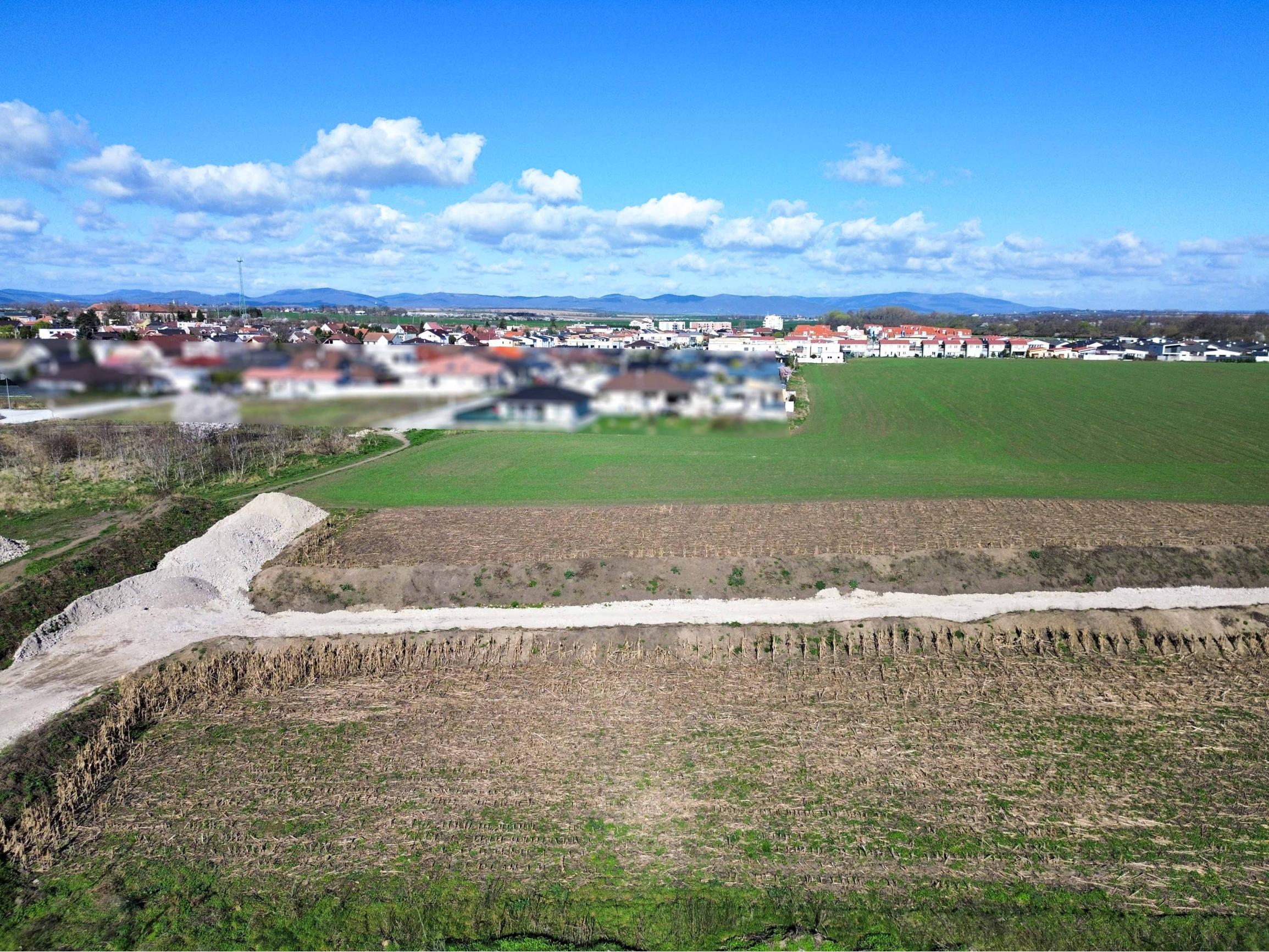 NA PREDAJ! Stavebné pozemky v obci Biely Kostol