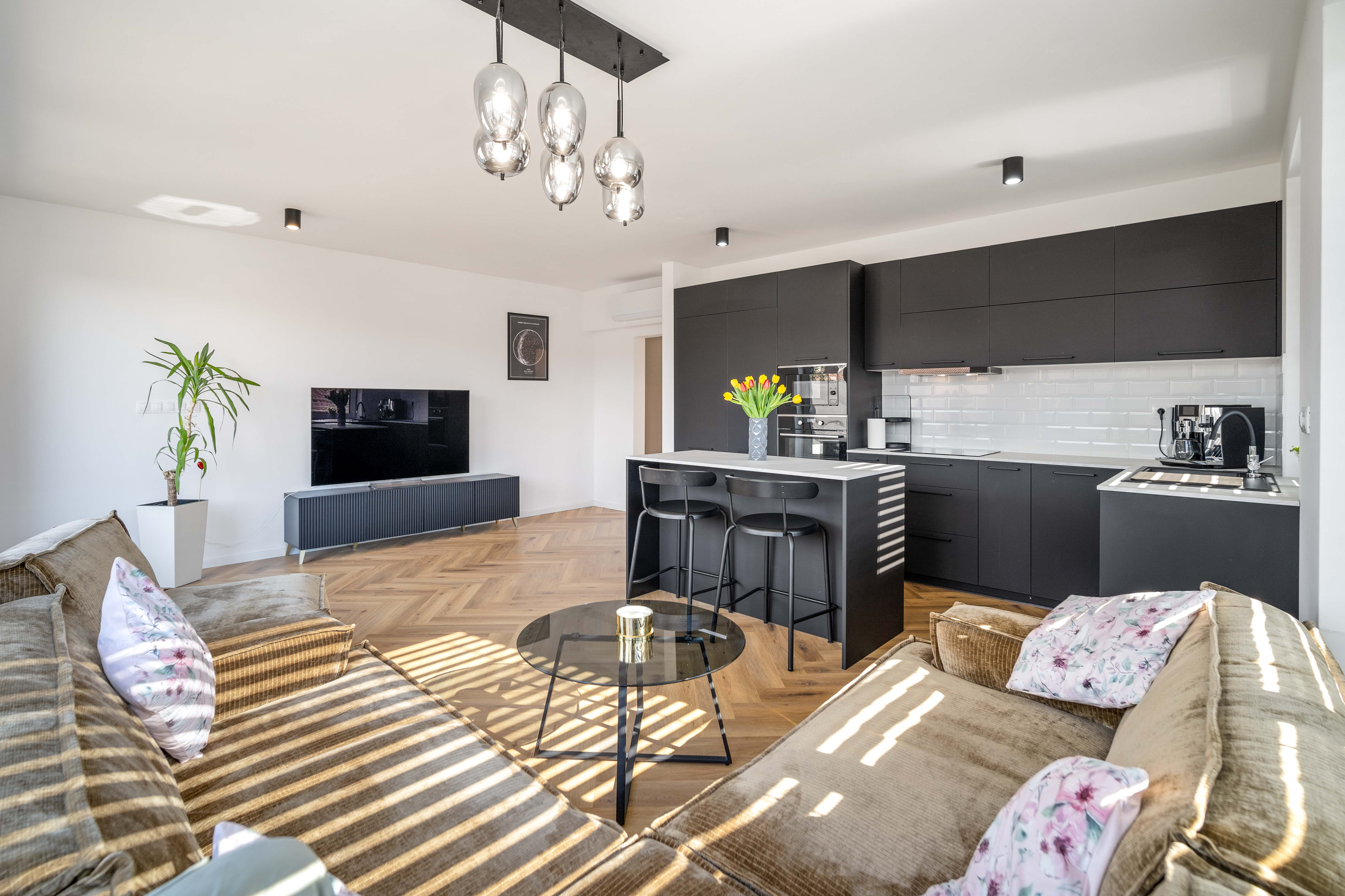 Luxusný veľkometrážny 2-izbový byt v tesnej blízkosti centra mesta a stanice v projekte Ambris!