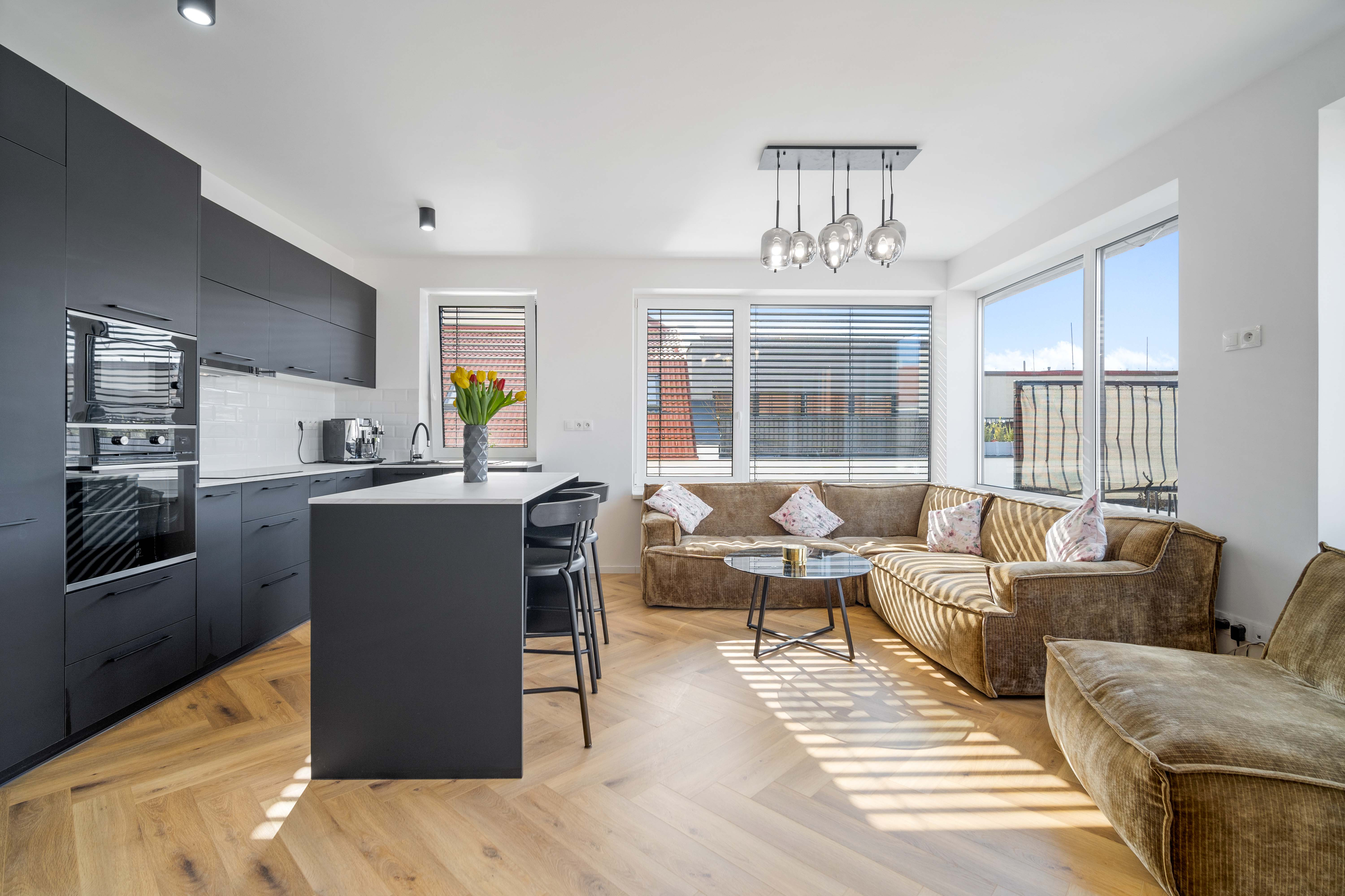 Luxusný veľkometrážny 2-izbový byt v tesnej blízkosti centra mesta a stanice v projekte Ambris!