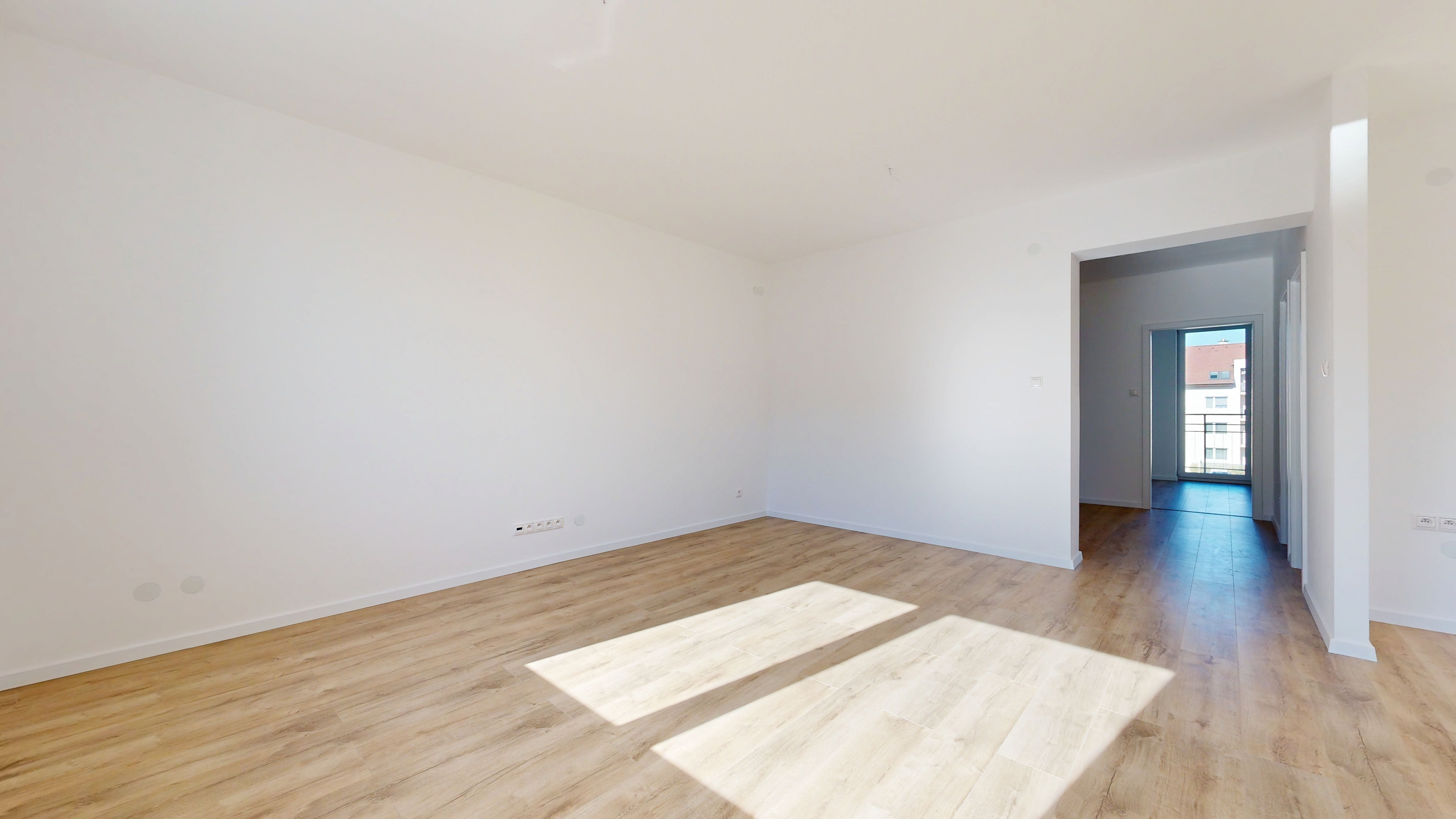 POLIANKY / B235 / Svetlý a priestranný 3-izbový byt s loggiou