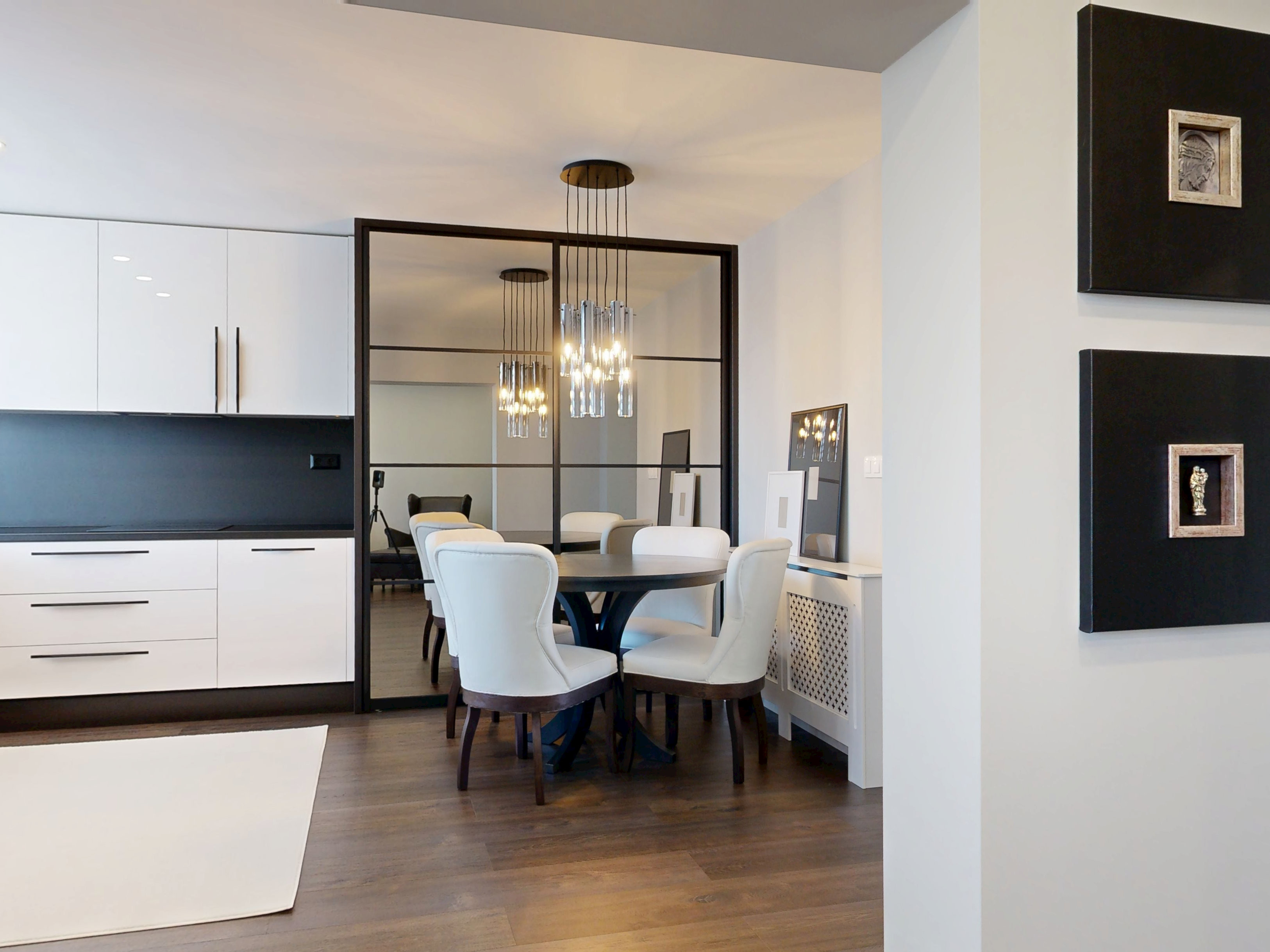 LUXUSNÝ DVOJPODLAŽNÝ RODINNÝ DOM V MODRANKE