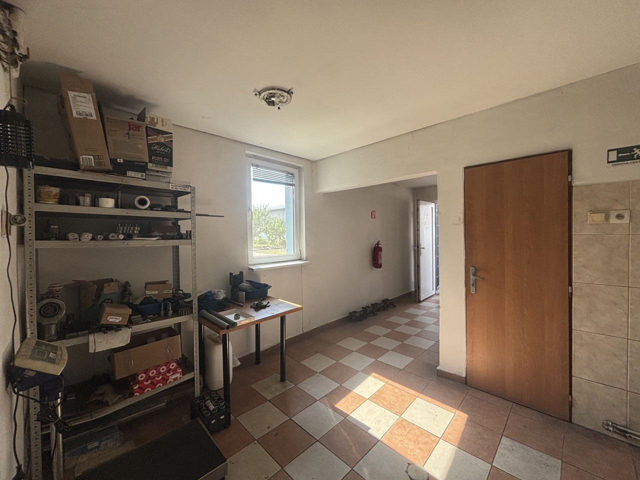 !NA PREDAJ! ZABEHNUTÁ STROJÁRENSKÁ FIRMA SO ZARIADENÍM