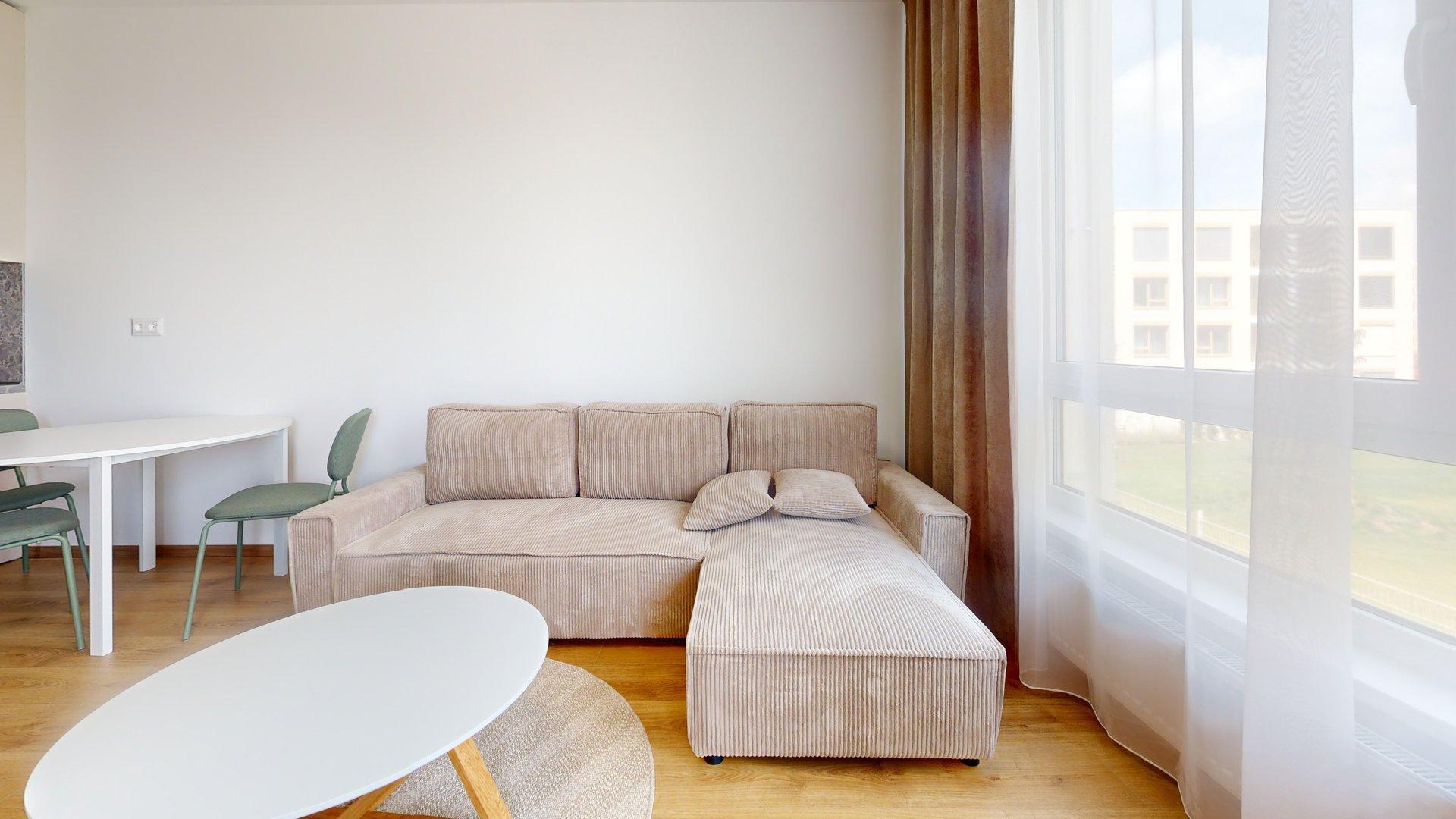 NA PRENÁJOM! Pekný 2-izbový byt s loggiou ,garáž.státim v  projekte V Cukrovar!