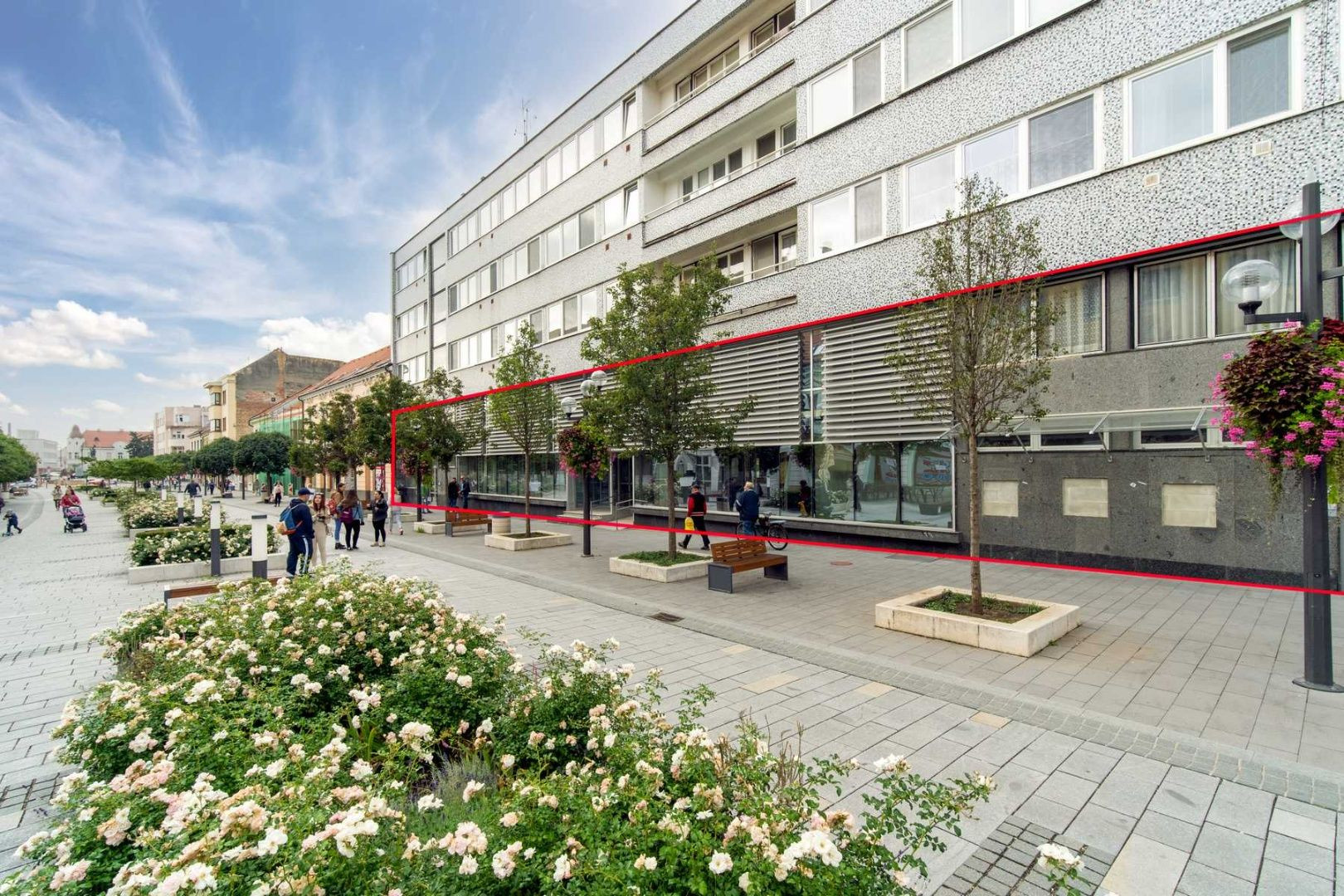 Na prenájom obchodné priestory na pešej zóne v centre mesta