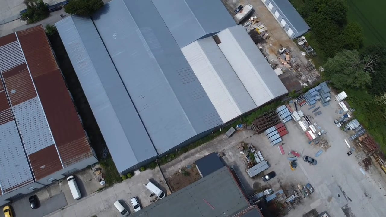 ZNÍŽENÁ CENA! Predaj haly na Skladovej ulici v Trnave - Skvelá investičná príležitosť!