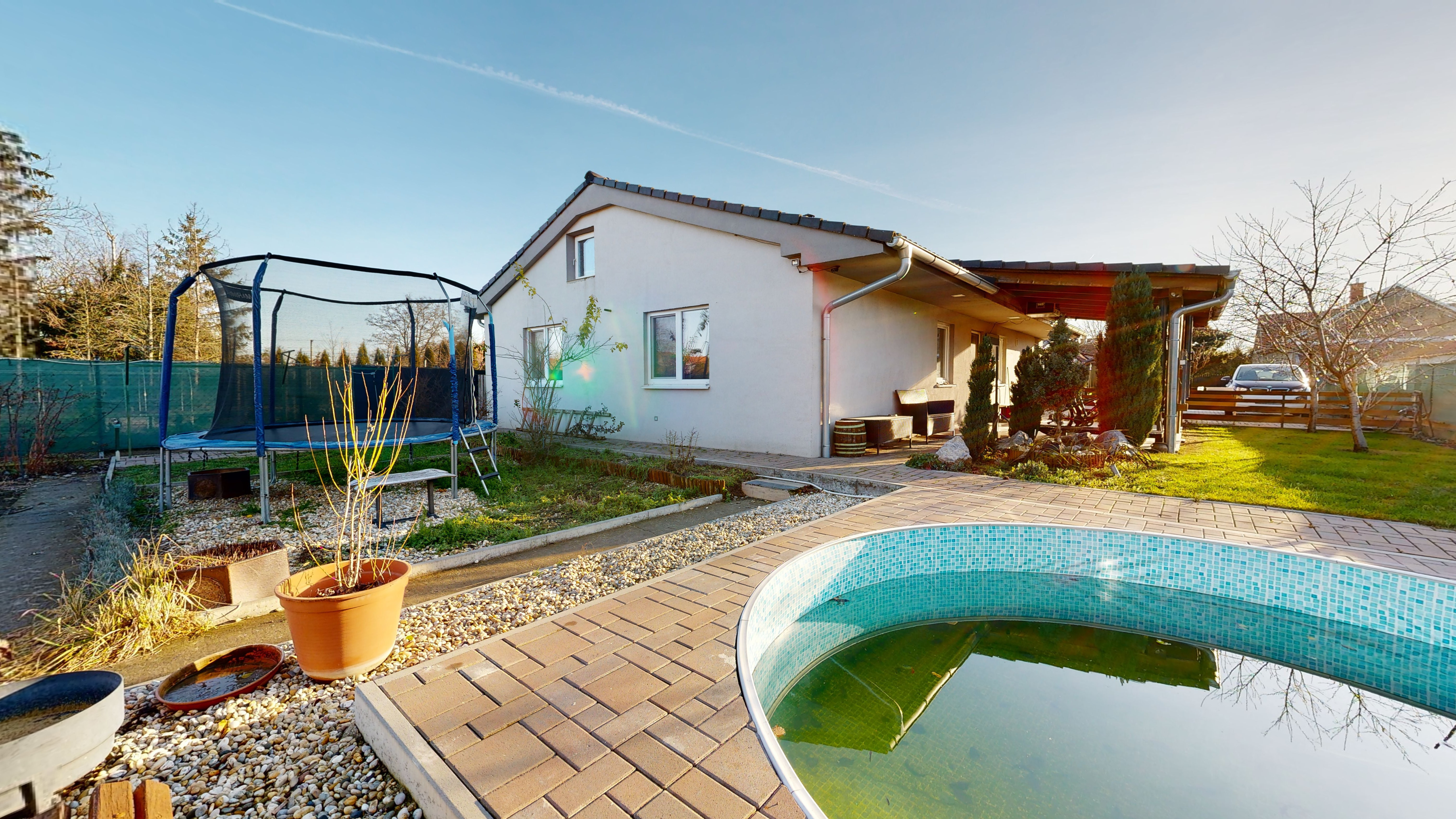 Dva domy za cenu jedného !!! na pozemku s výmerou 1025m2