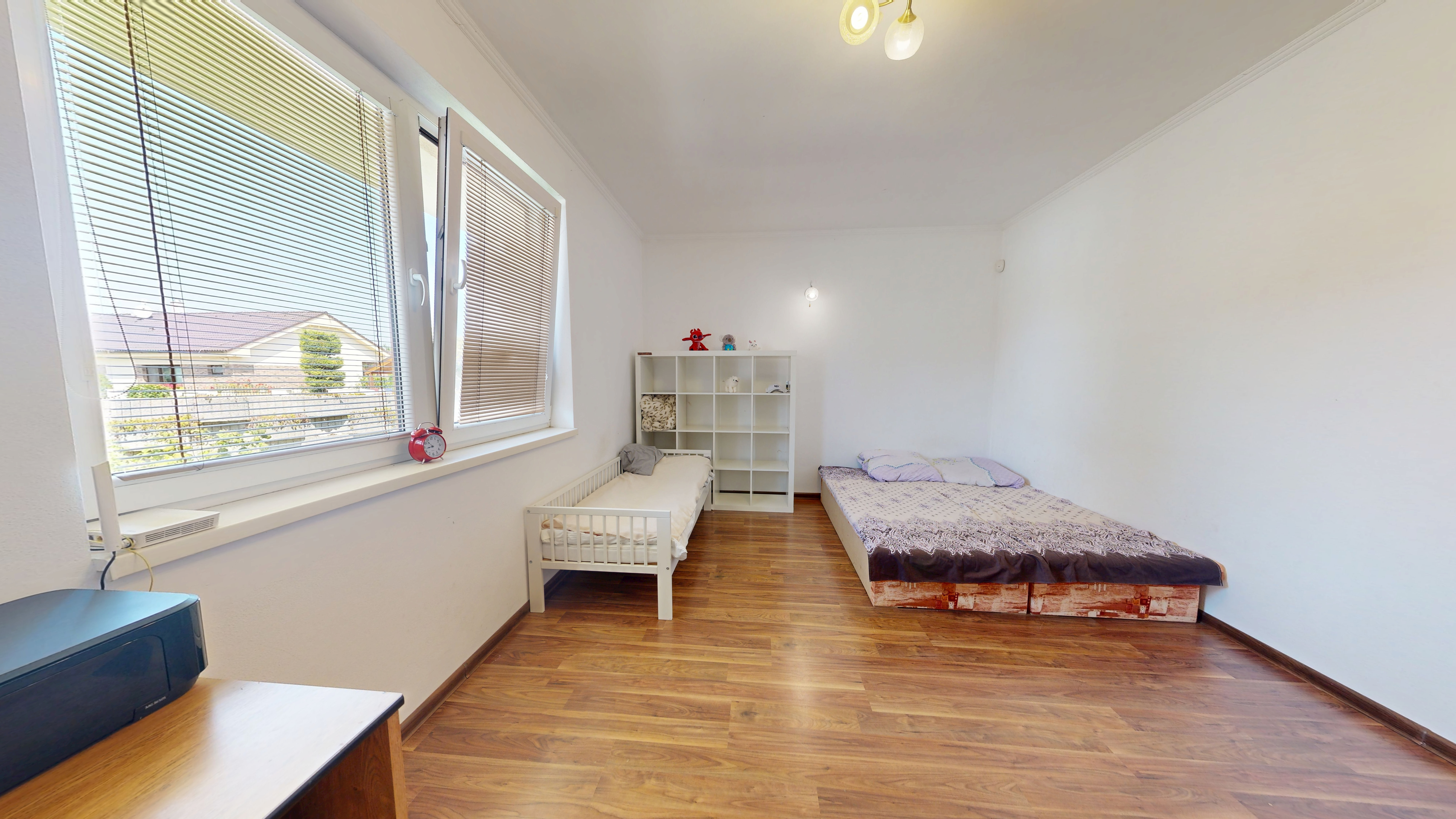 Na predaj 4-izbový bungalov s garážou a krytou terasou – Hrubý Šúr