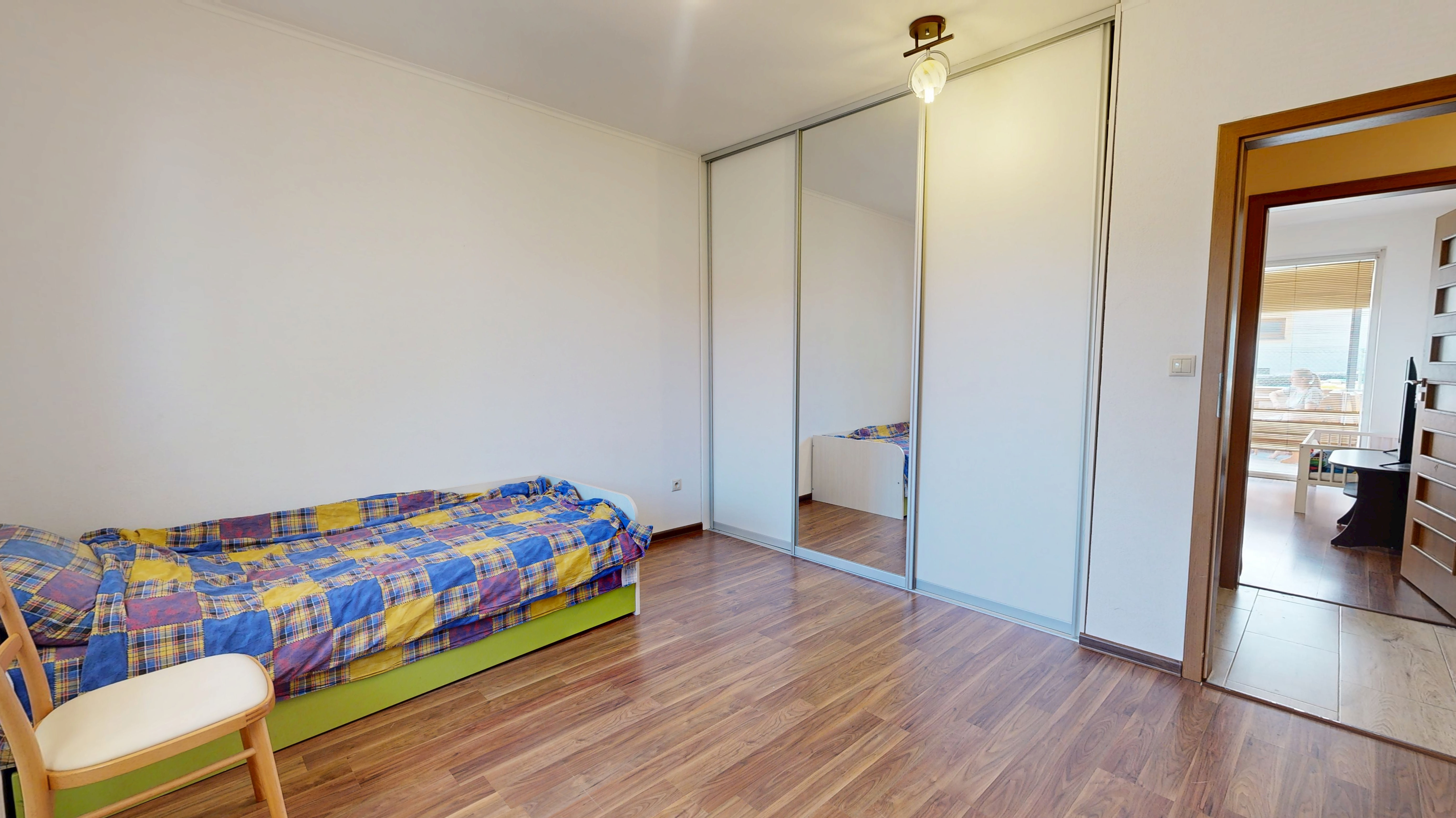 Na predaj 4-izbový bungalov s garážou a krytou terasou – Hrubý Šúr