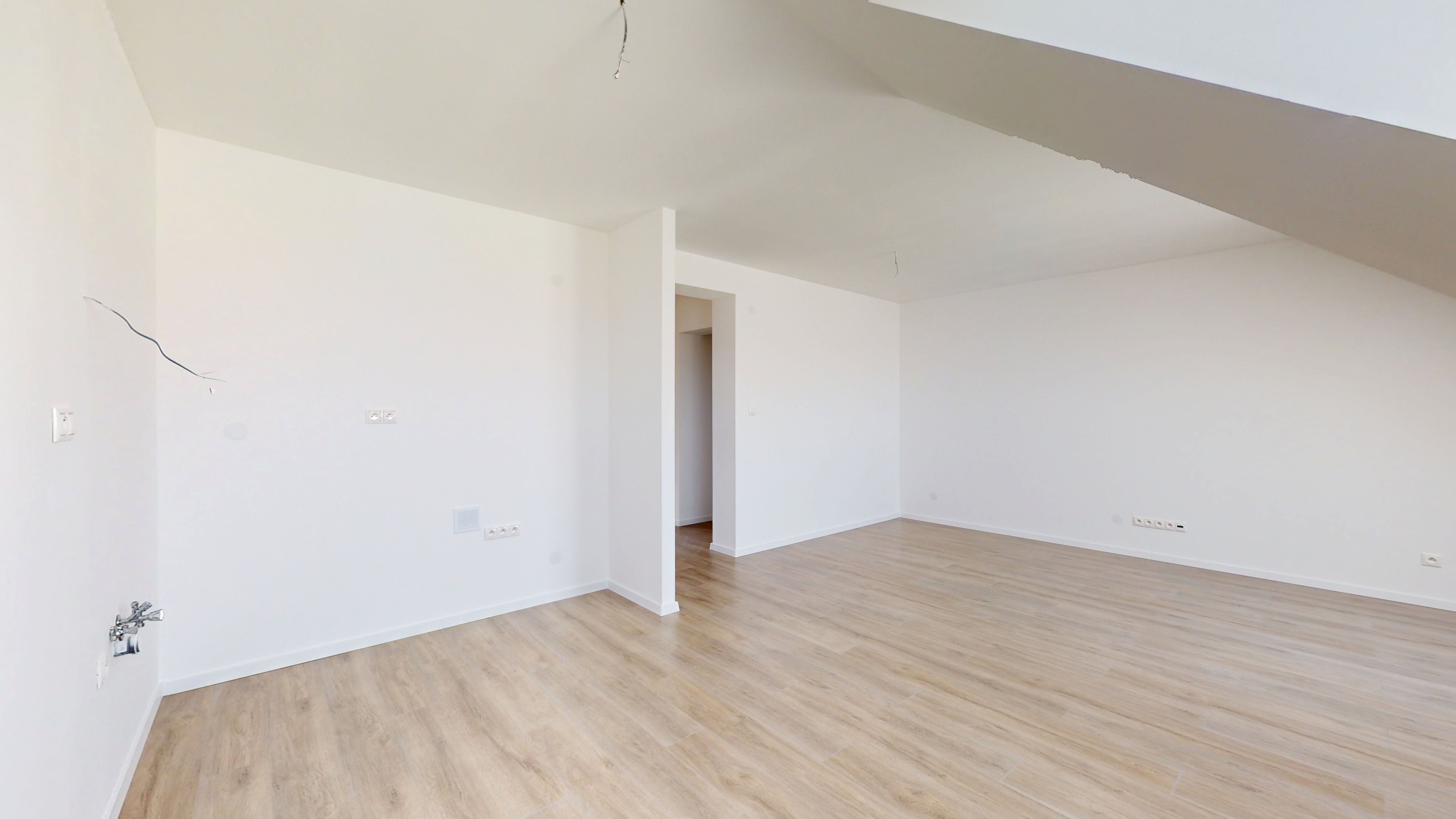 Polianky / B6412 / 2-izbový byt s loggiou