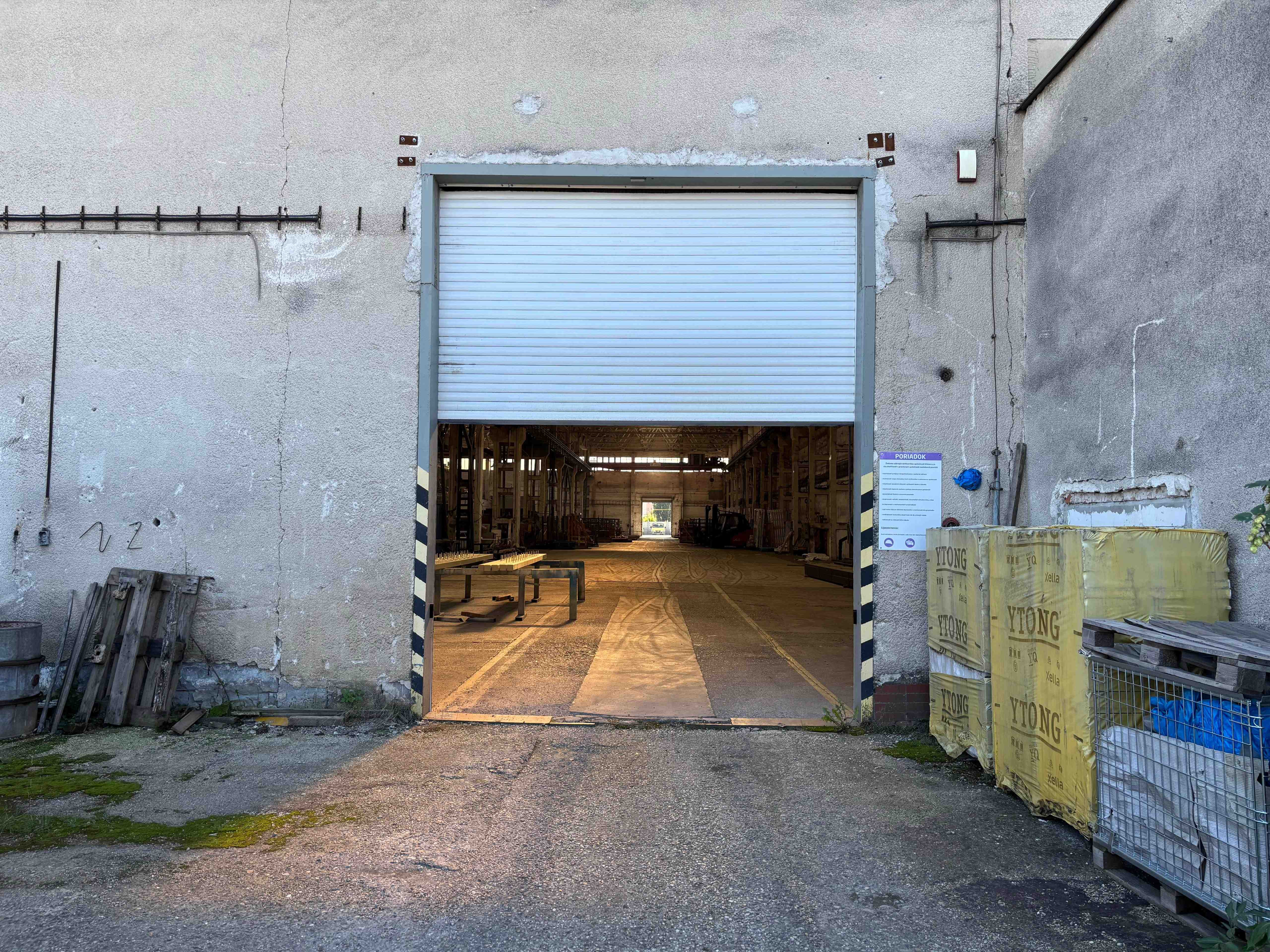 🏭 Na prenájom výrobná/skladová hala – Trnava