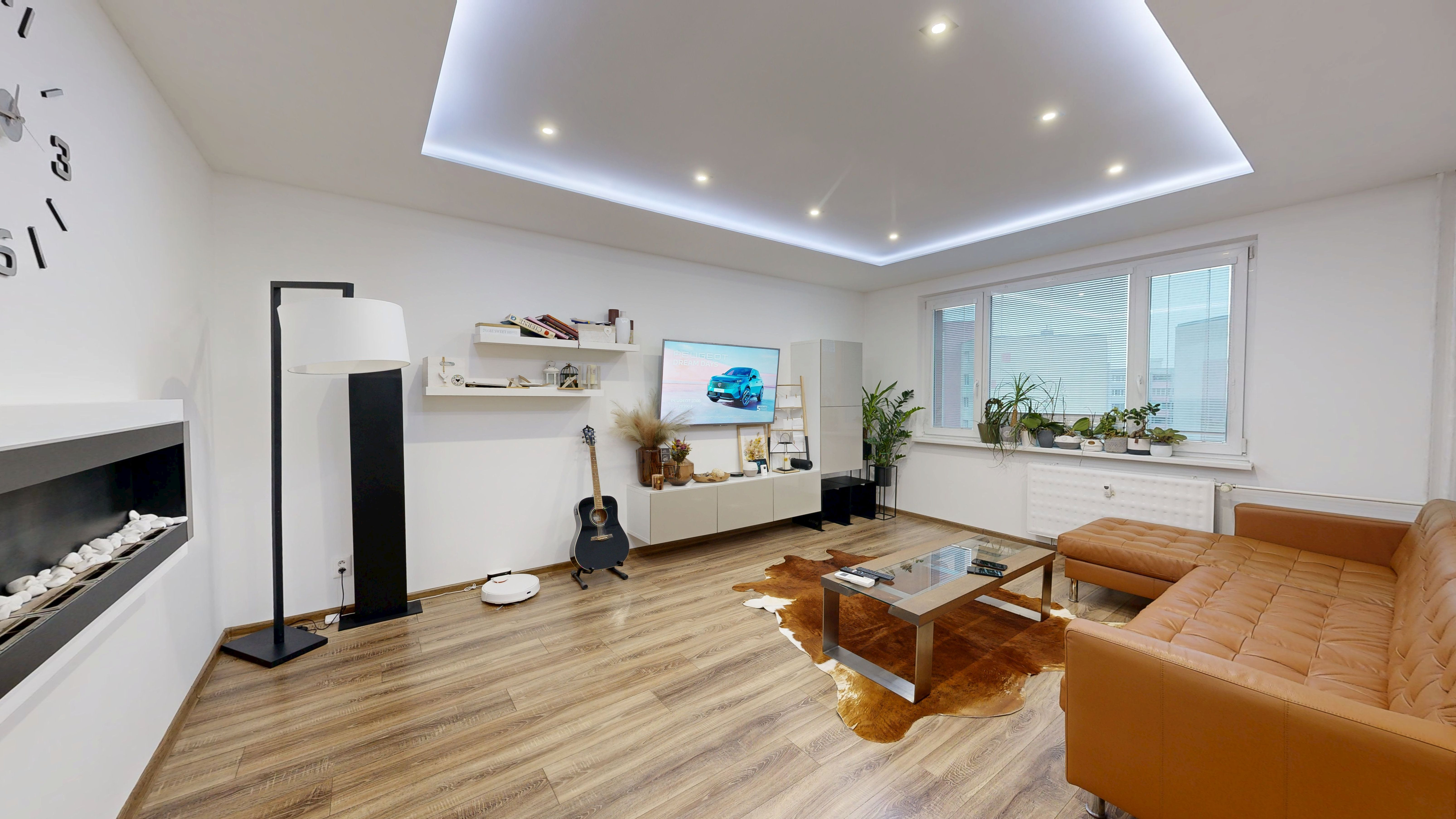 REZERVOVANÉ! Pekný 3-izbový byt po kompletnej rekonštrukcii a super výmerou! Na Hlinách!