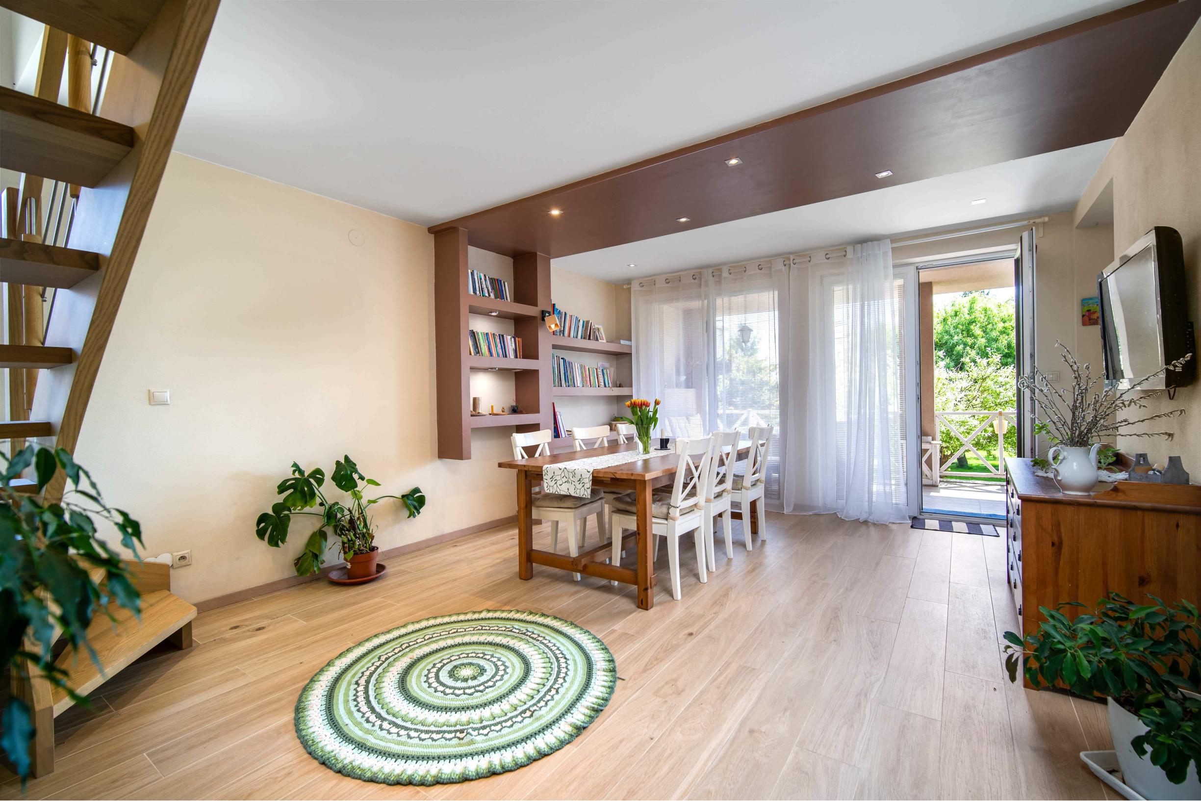 Moderný 6-izbový rodinný dom s veľkou záhradou, altánkom a bazénom – Dolné Orešany