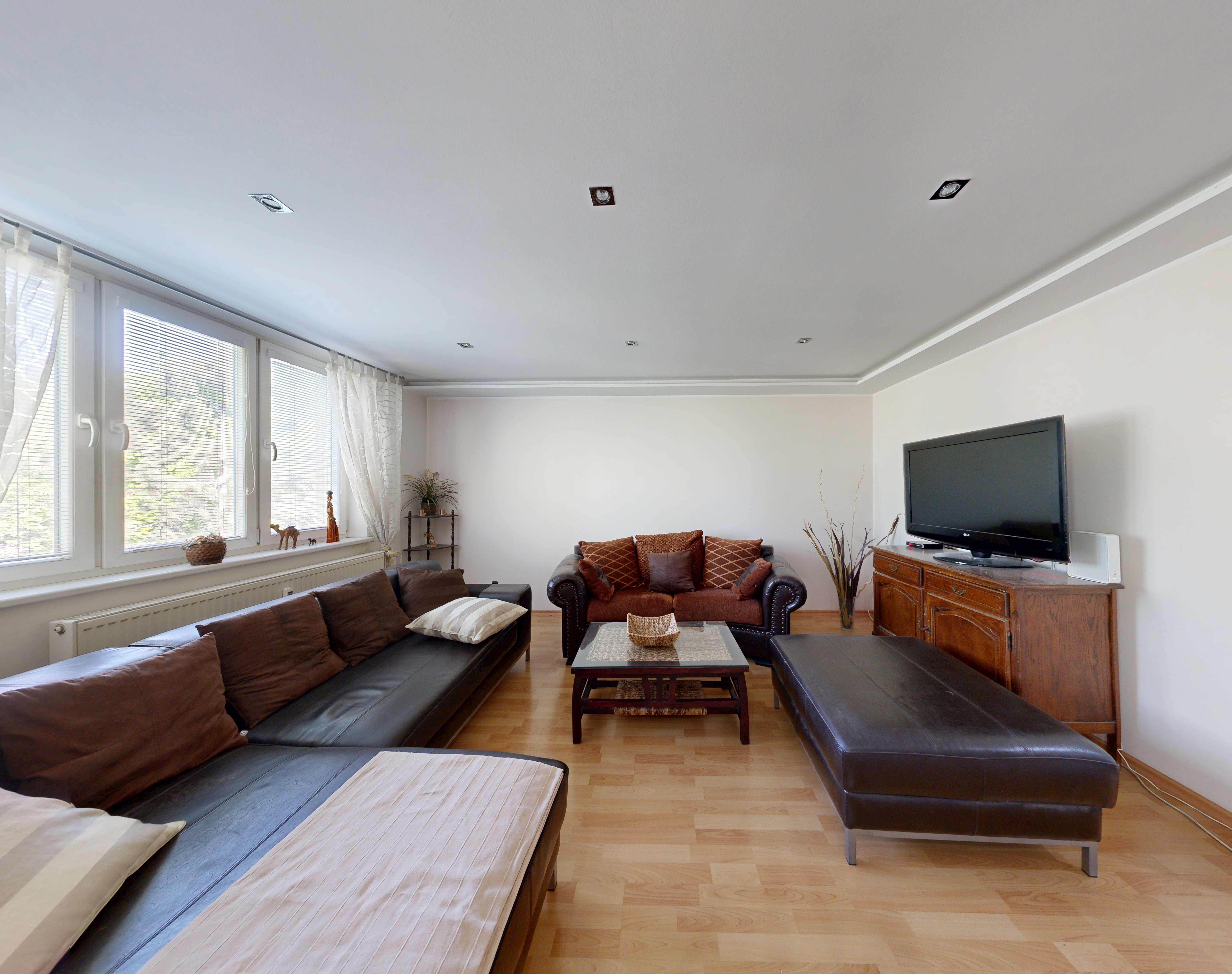 REZERVOVANÝ! 🏡 4-izbový byt v Trnave na Špačinskej ulici