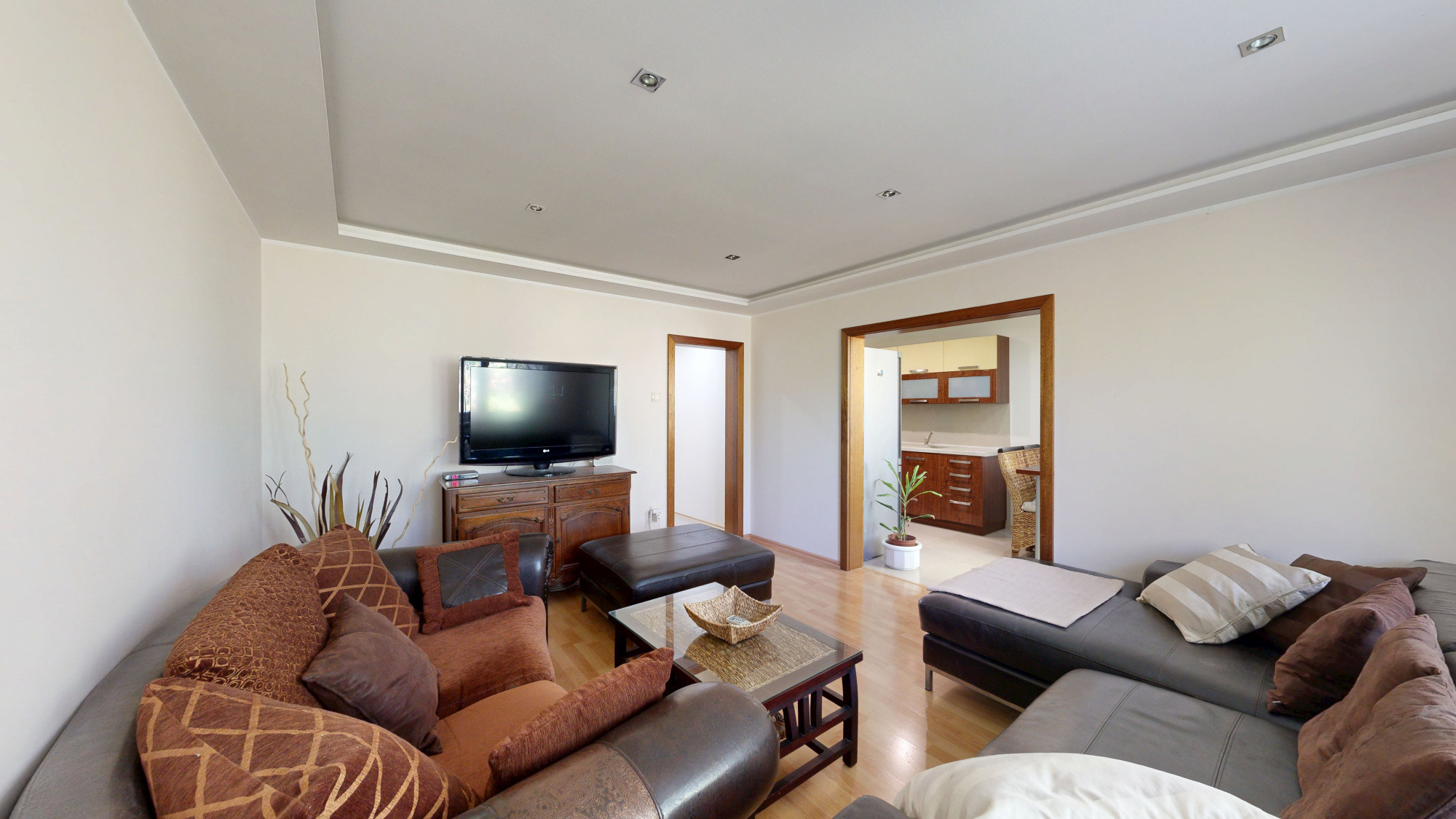 REZERVOVANÝ! 🏡 4-izbový byt v Trnave na Špačinskej ulici