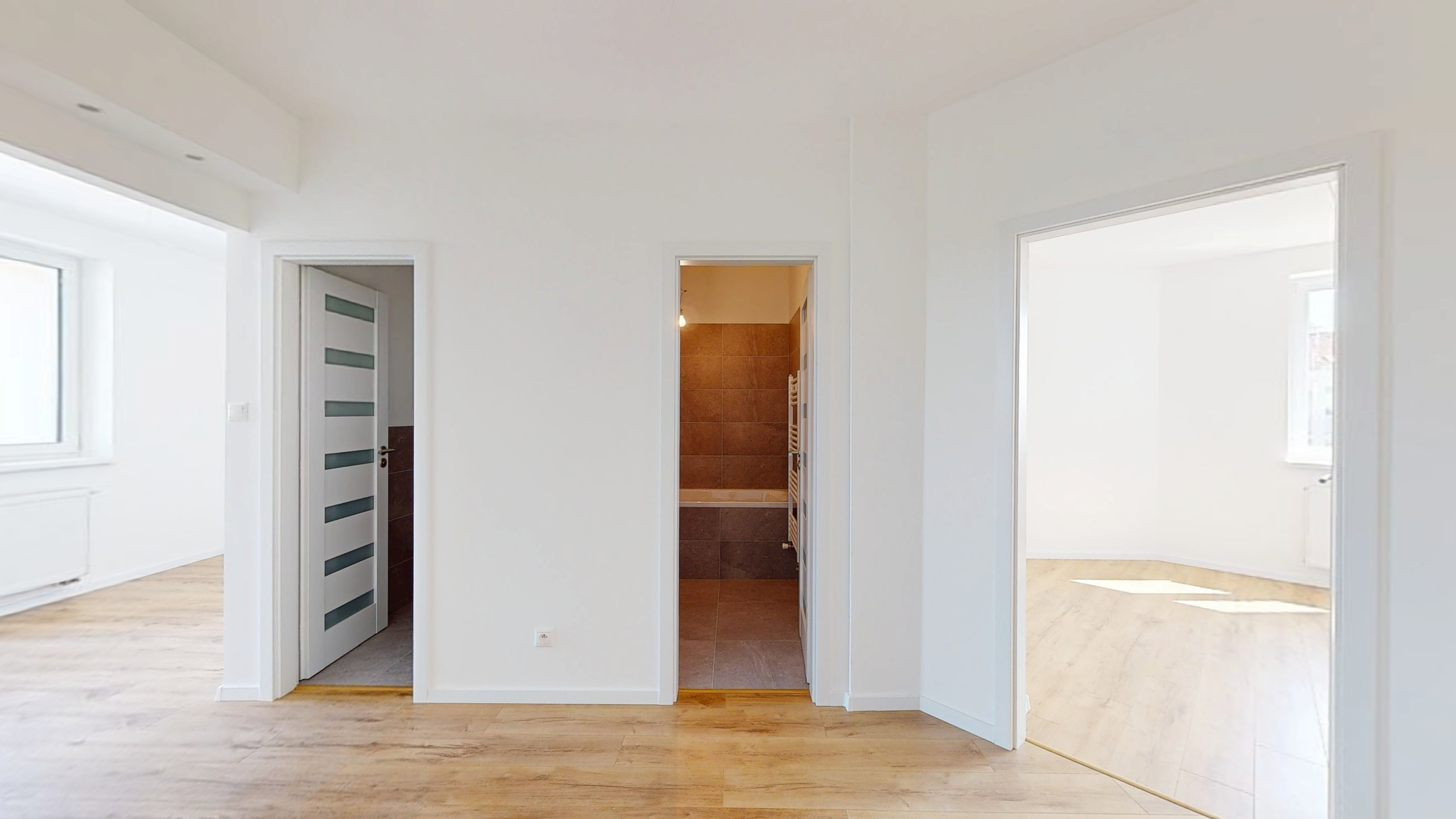 Moderný 2-izbový byt s priestrannou loggiou v projekte Polianky – Zavar