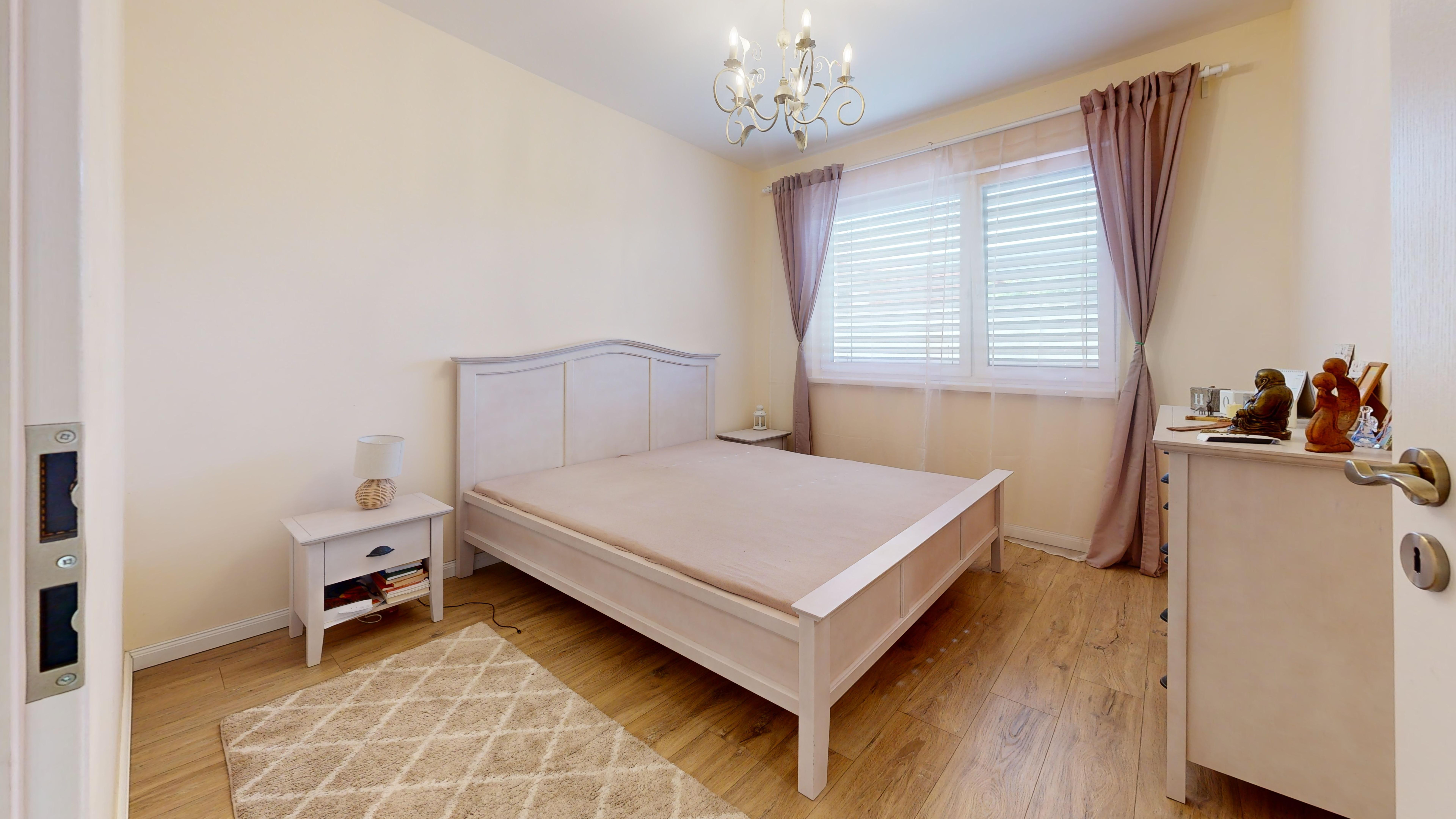 Na predaj priestranný rodinný dom v Slovenskej Novej Vsi