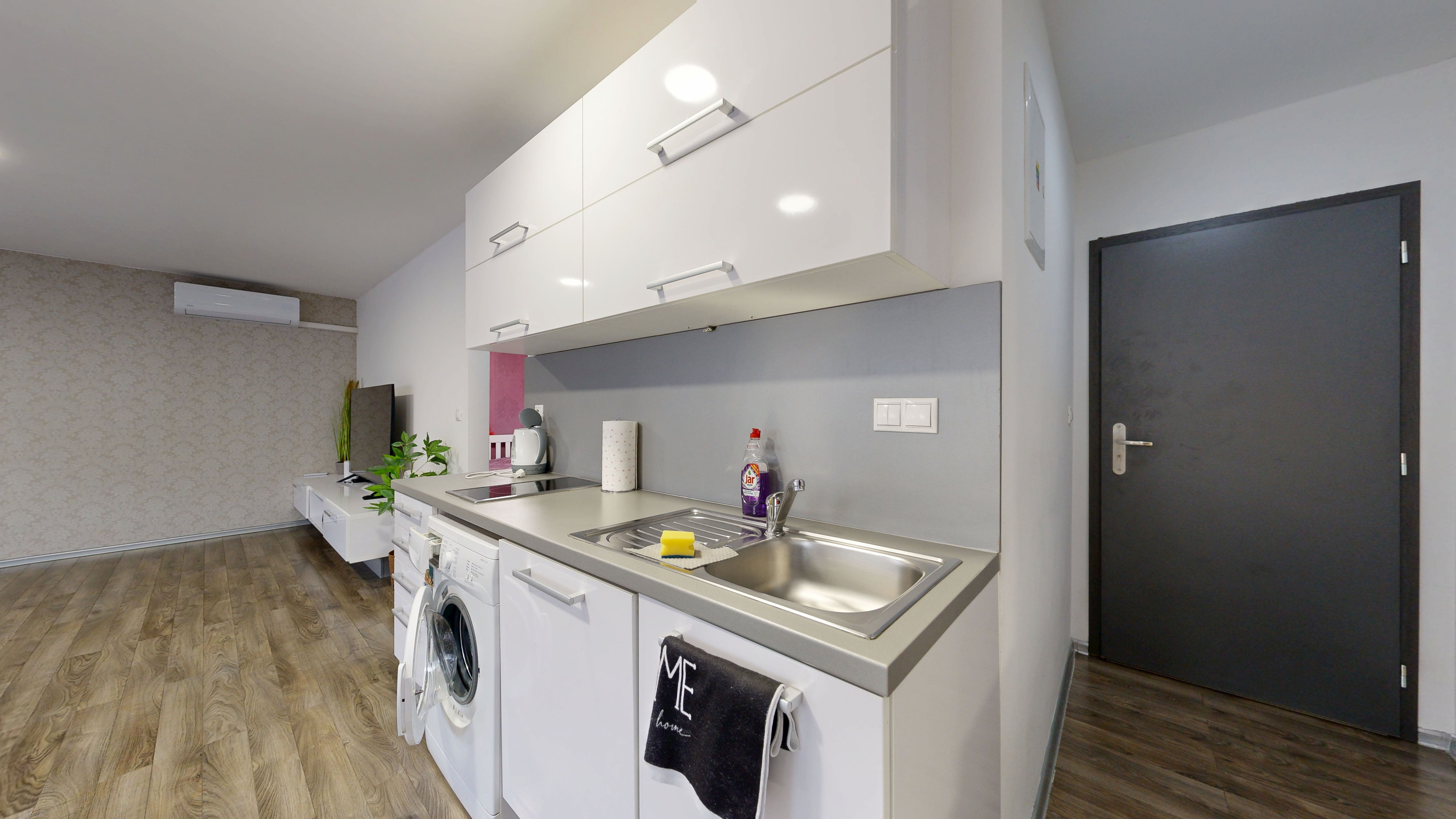 Bývajte priamo v historickom centre Trnavy a zároveň si užívajte súkromie v tichom vnútrobloku.