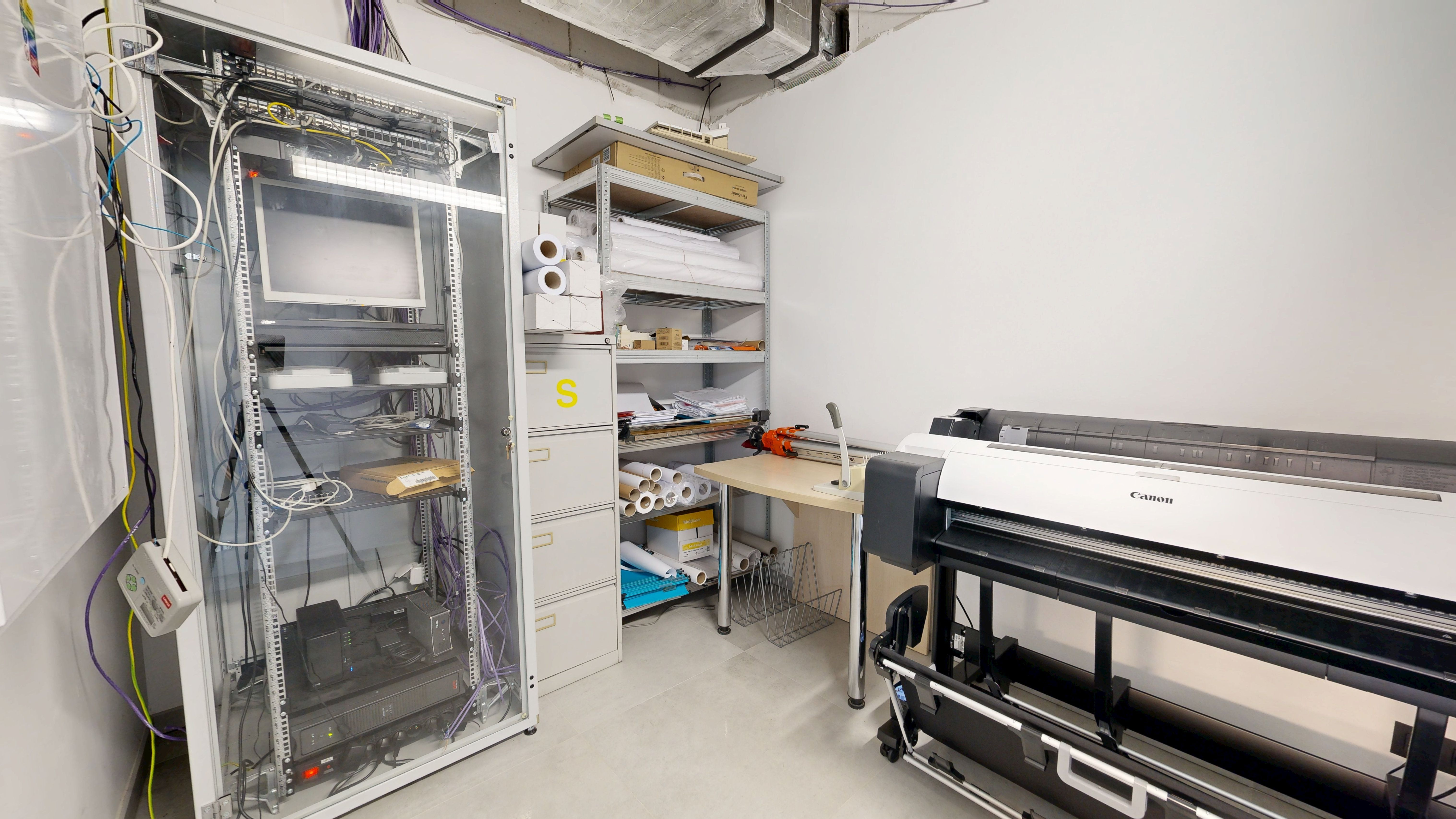 Na prenájom: moderný objekt s ateliérom – Oravné