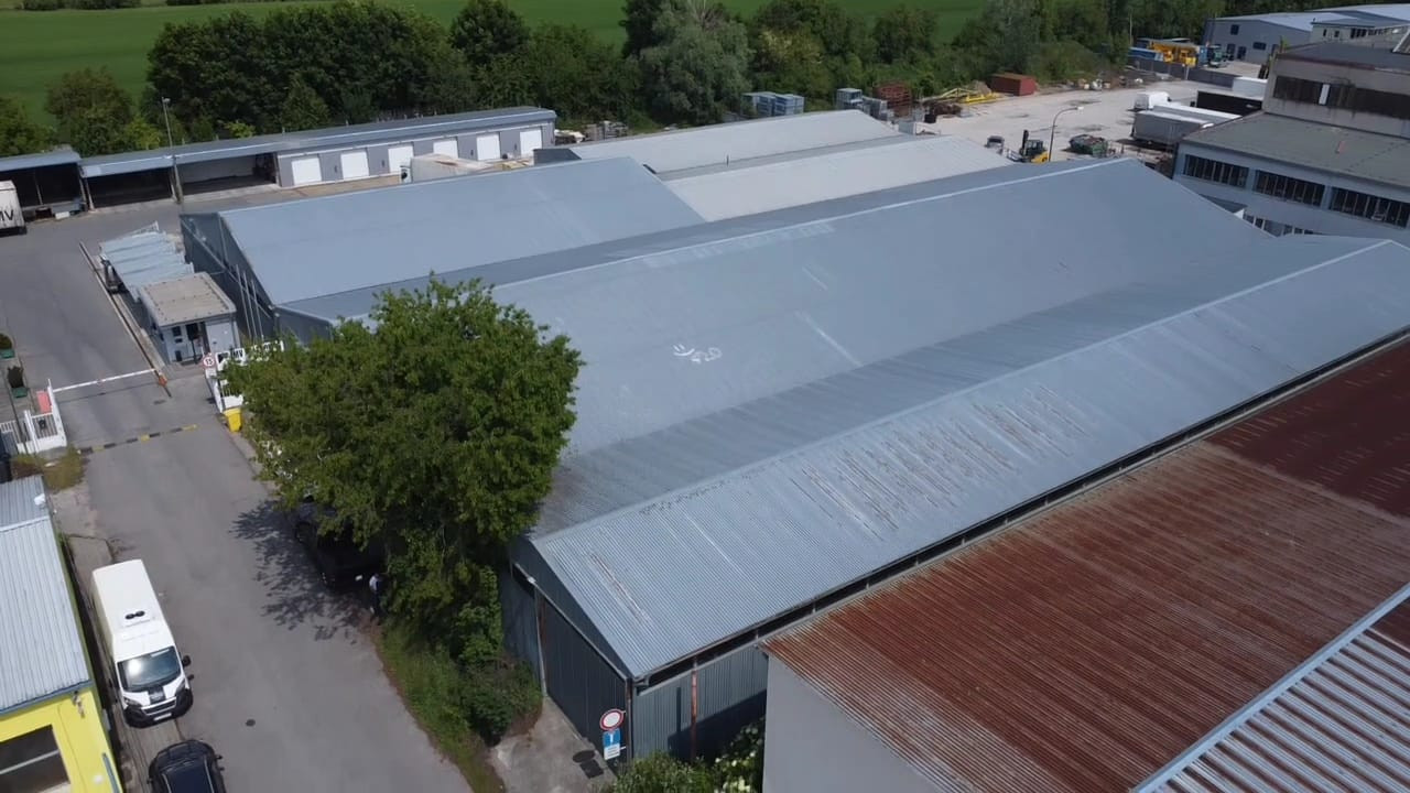 ZNÍŽENÁ CENA! Predaj haly na Skladovej ulici v Trnave - Skvelá investičná príležitosť!