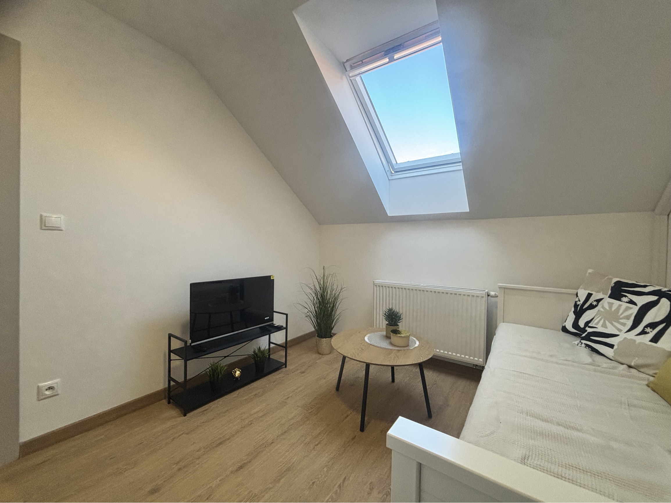 !!EXKLUZÍVNE!! 1 izbový byt na prenájom - Halenárska Trnava