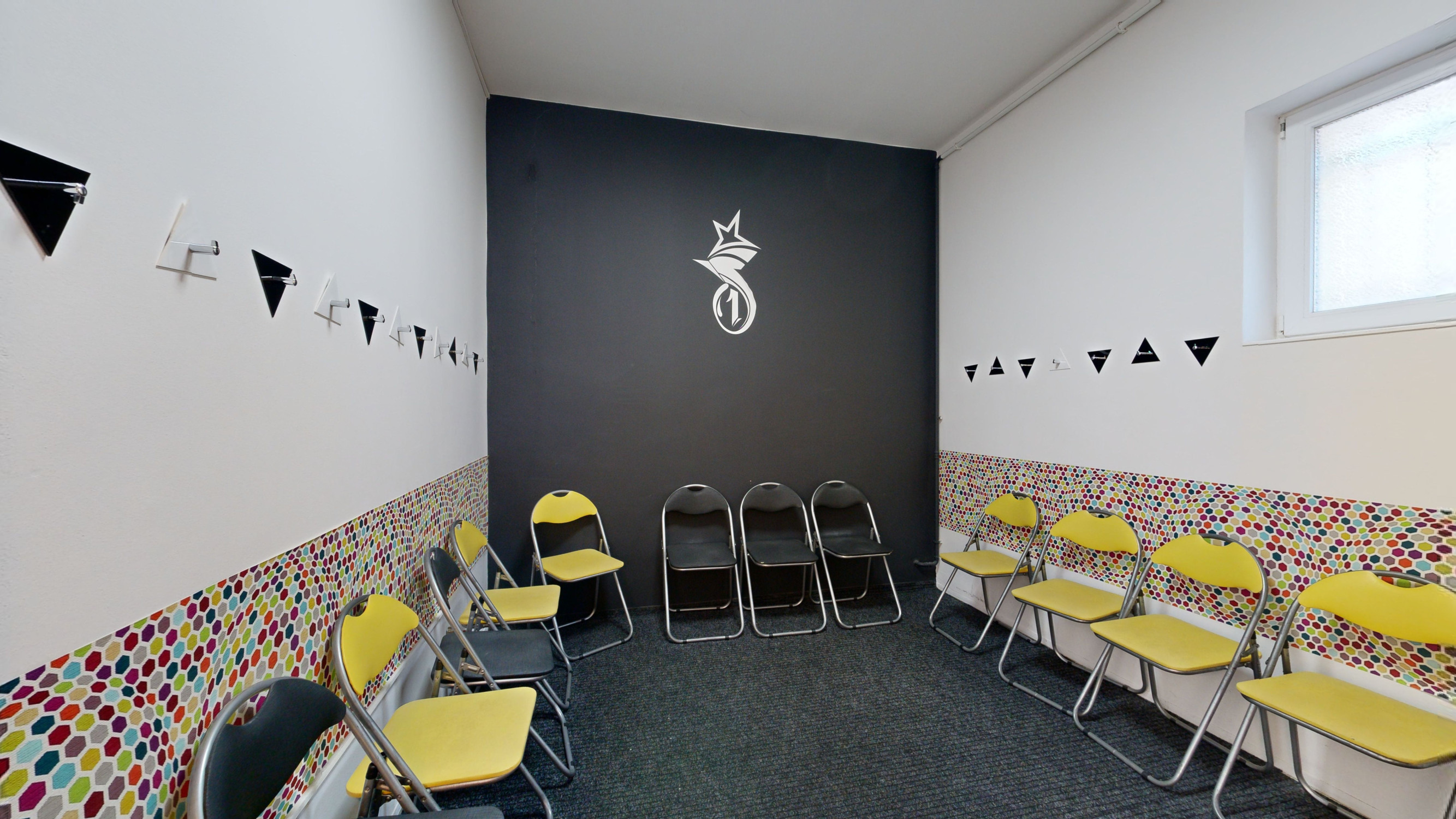 PREDAJ- budova obchodu a služieb v Trnave