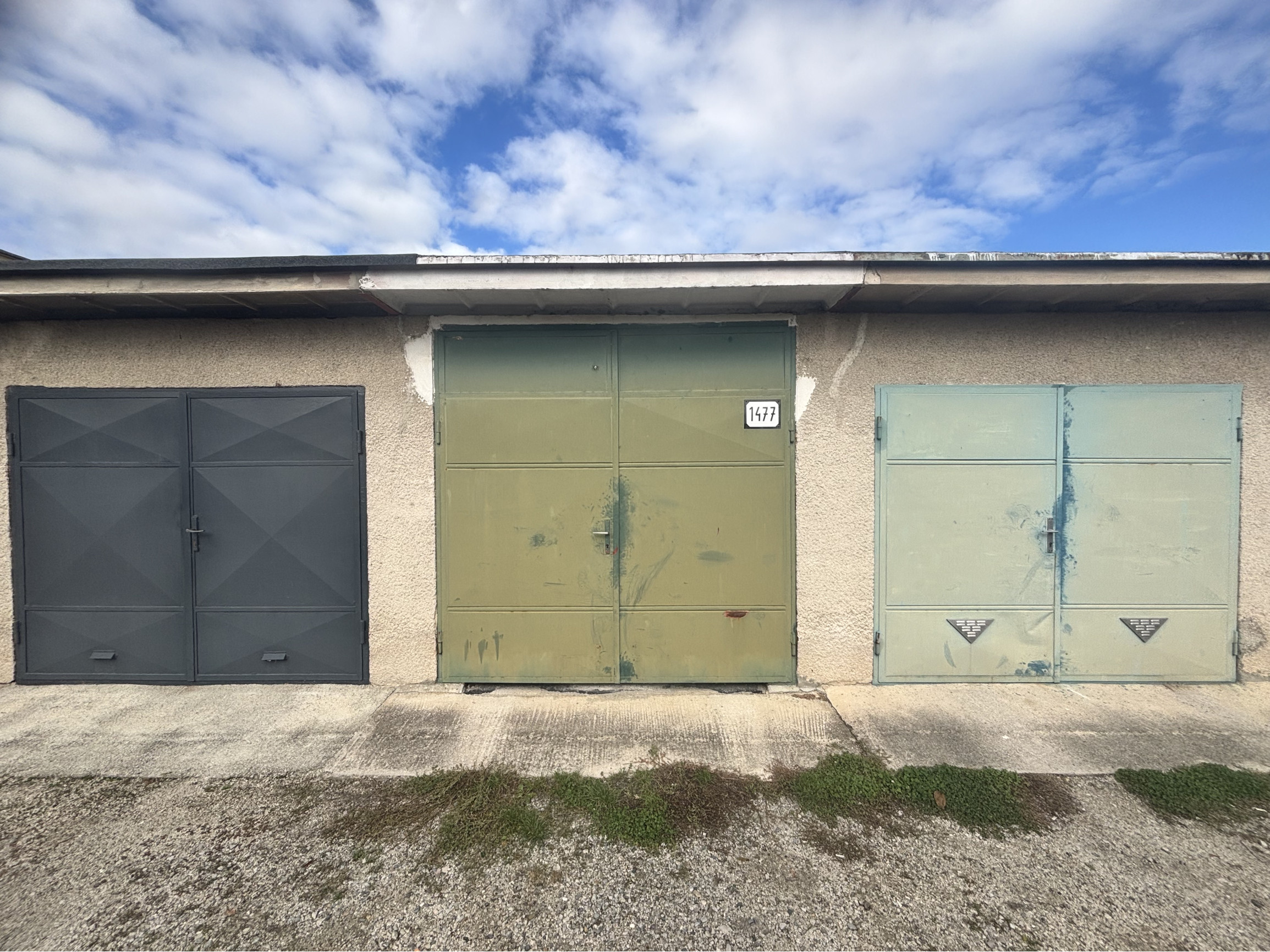 Na predaj: Samostatne stojaca murovaná garáž – Vrbové