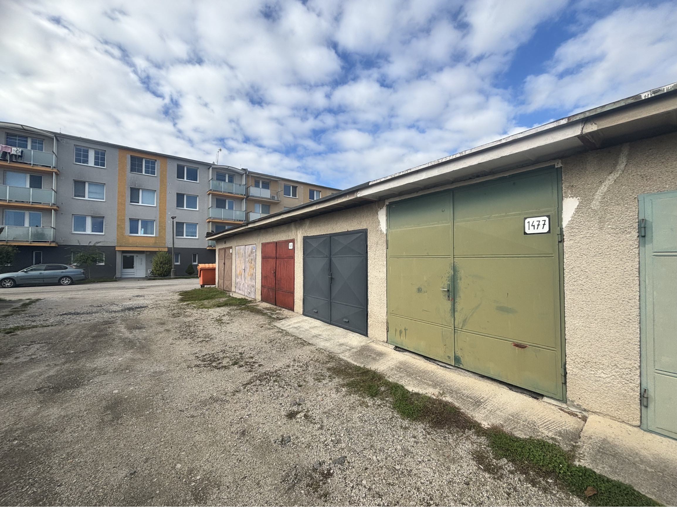 Na predaj: Samostatne stojaca murovaná garáž – Vrbové