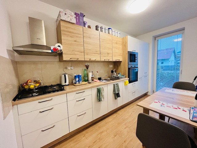 PET FRIENDLY - Prenájom väčší, 1-izbový byt vo výmere 37,89m2 v obci Zavar