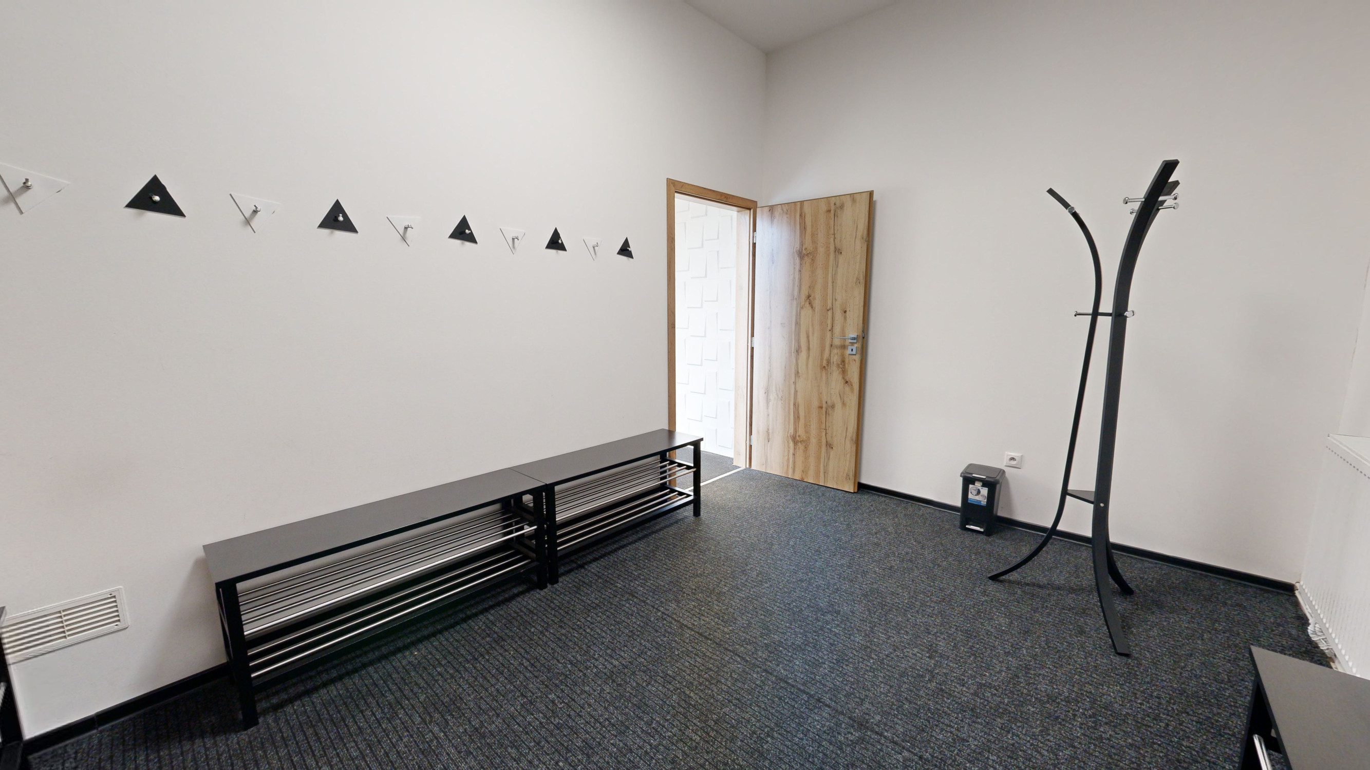 PREDAJ- budova obchodu a služieb v Trnave