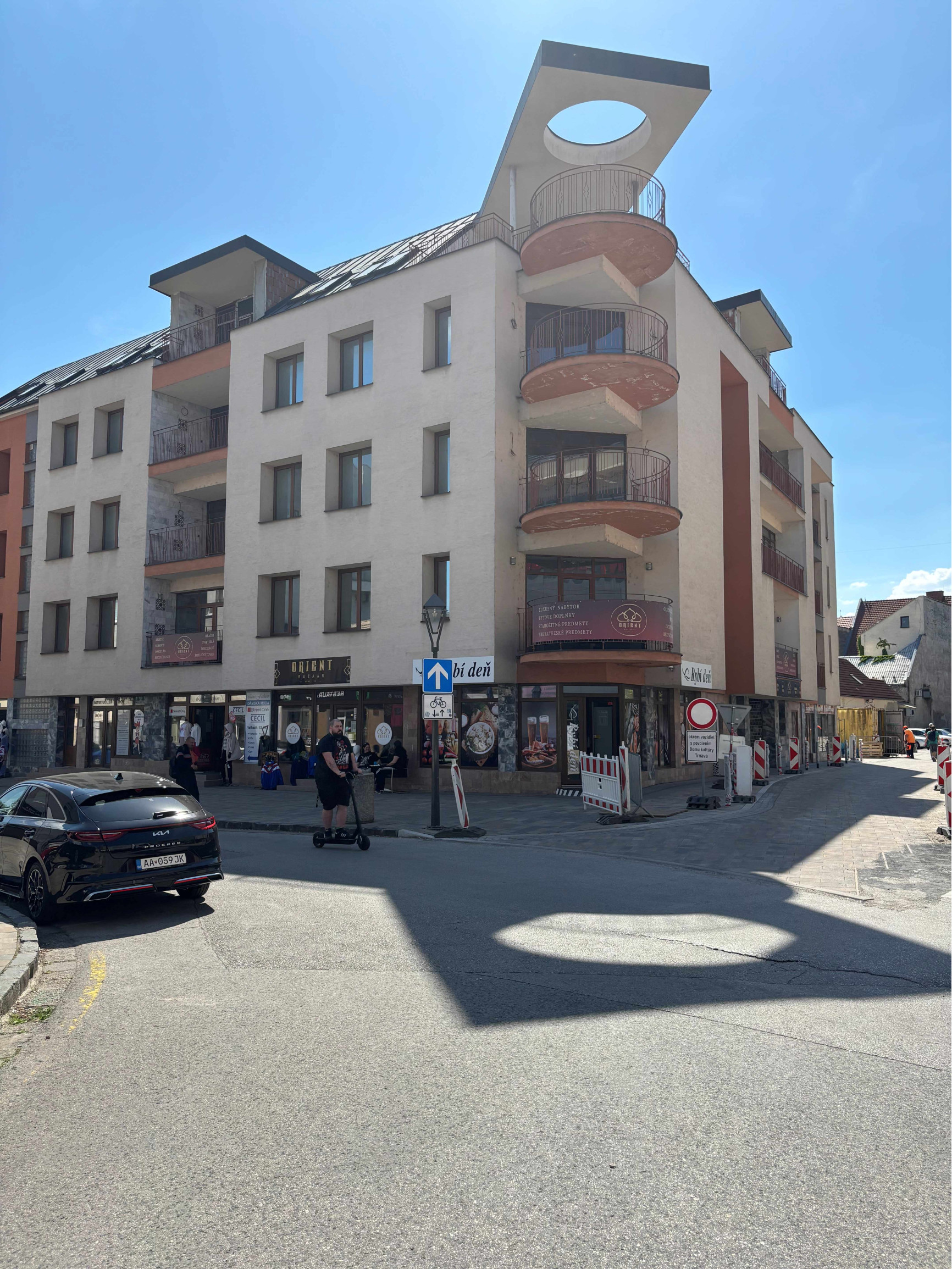 TOP lokalita! Exkluzívny priestor pre bývanie aj biznis o výmere 258 m² v centre mesta