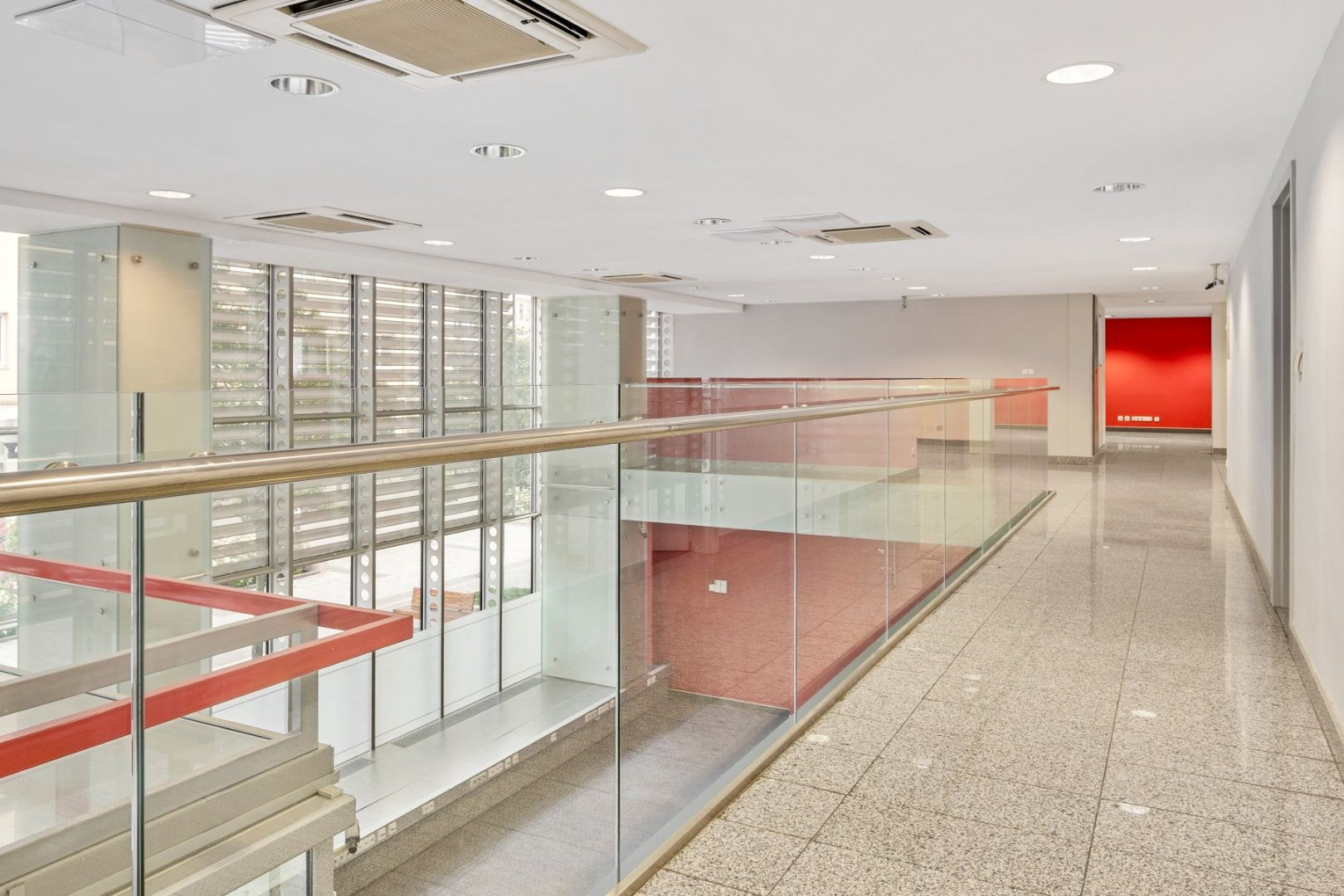 Na prenájom obchodné priestory na pešej zóne v centre mesta