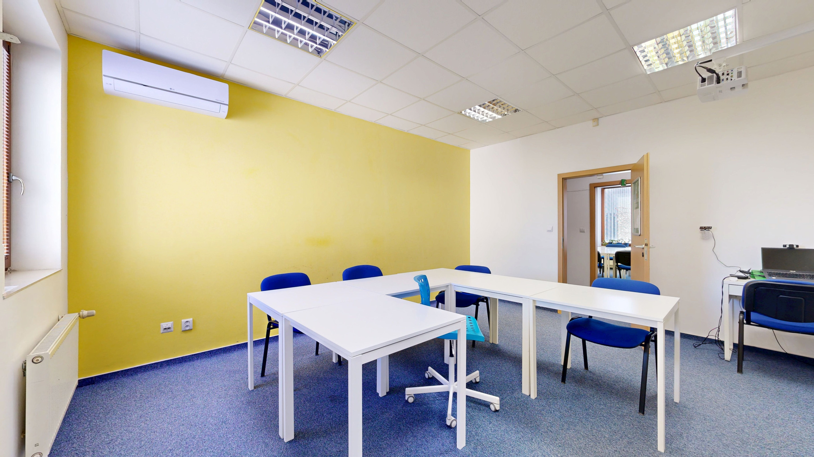 Flexibilné obchodné priestory v centre Trnavy – až 14 miestností ideálnych pre ordinácie, kancelárie či služby