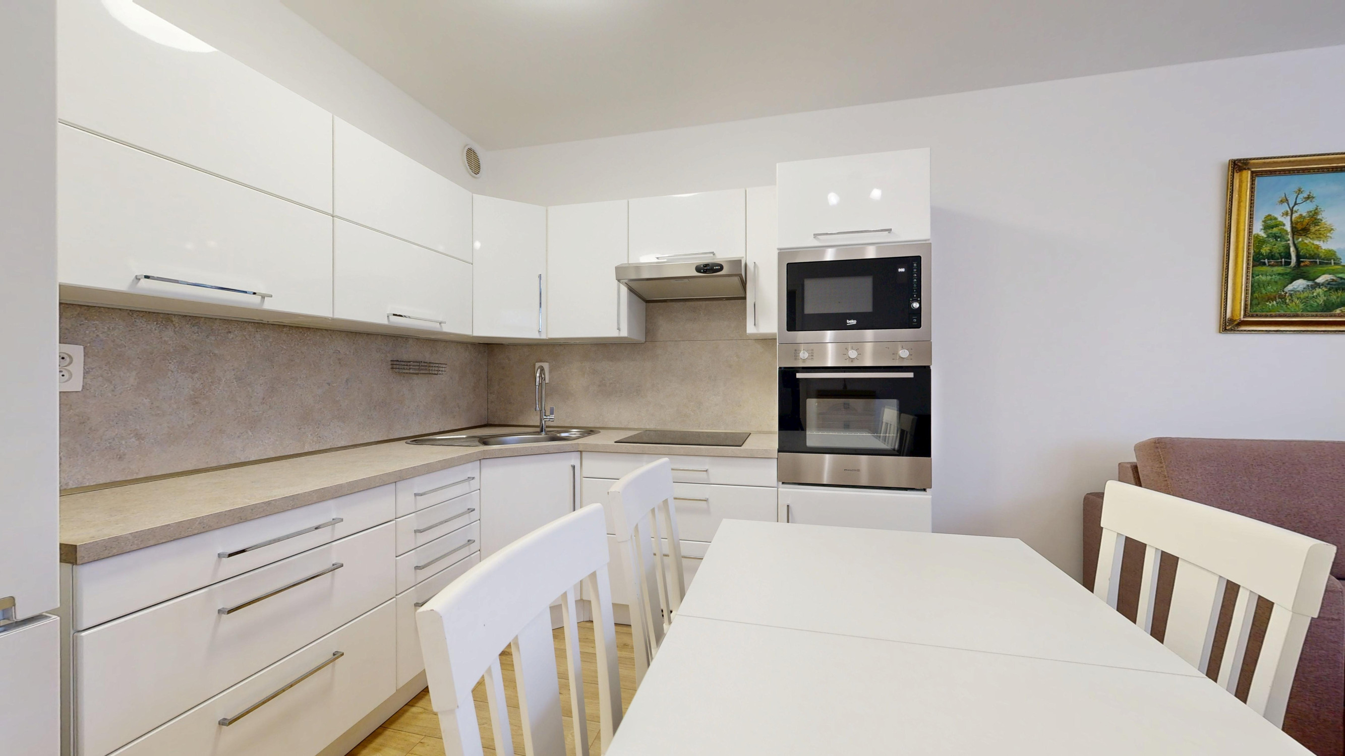 Na predaj zariadený 2-izbový apartmán v novostavbe Arboria