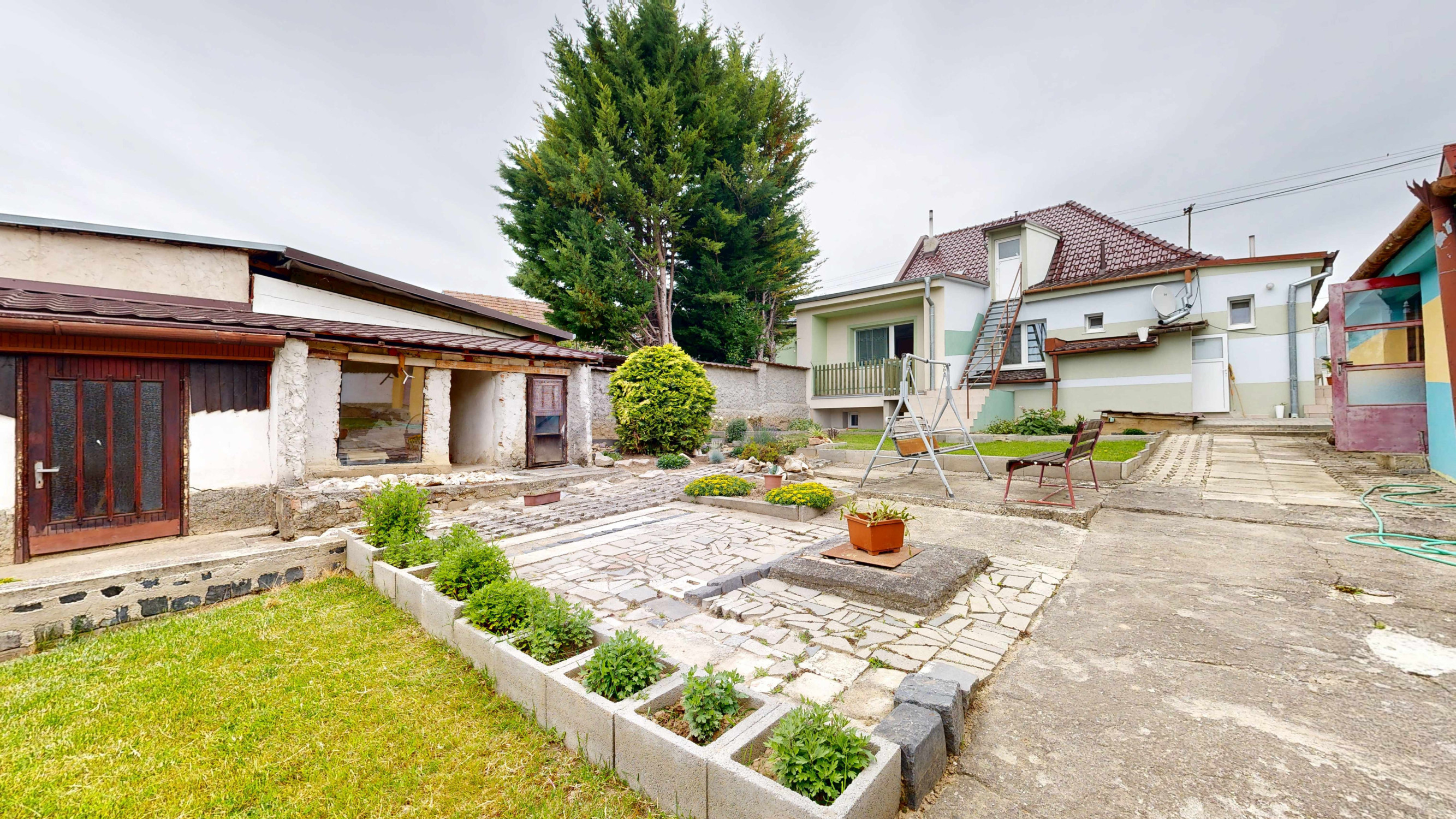 3-izbový rodinný dom s veľkým pozemkom 1454 m²