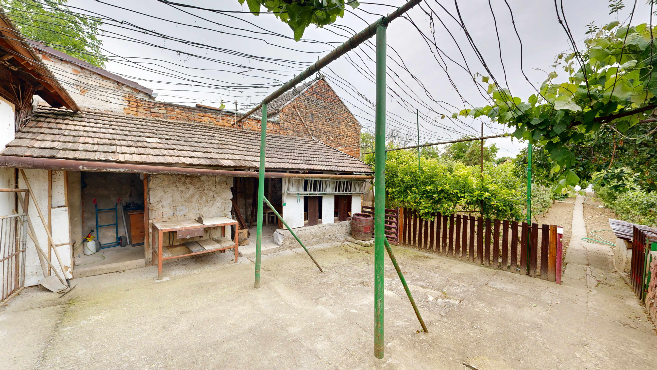 3-izbový rodinný dom s veľkým pozemkom 1454 m²