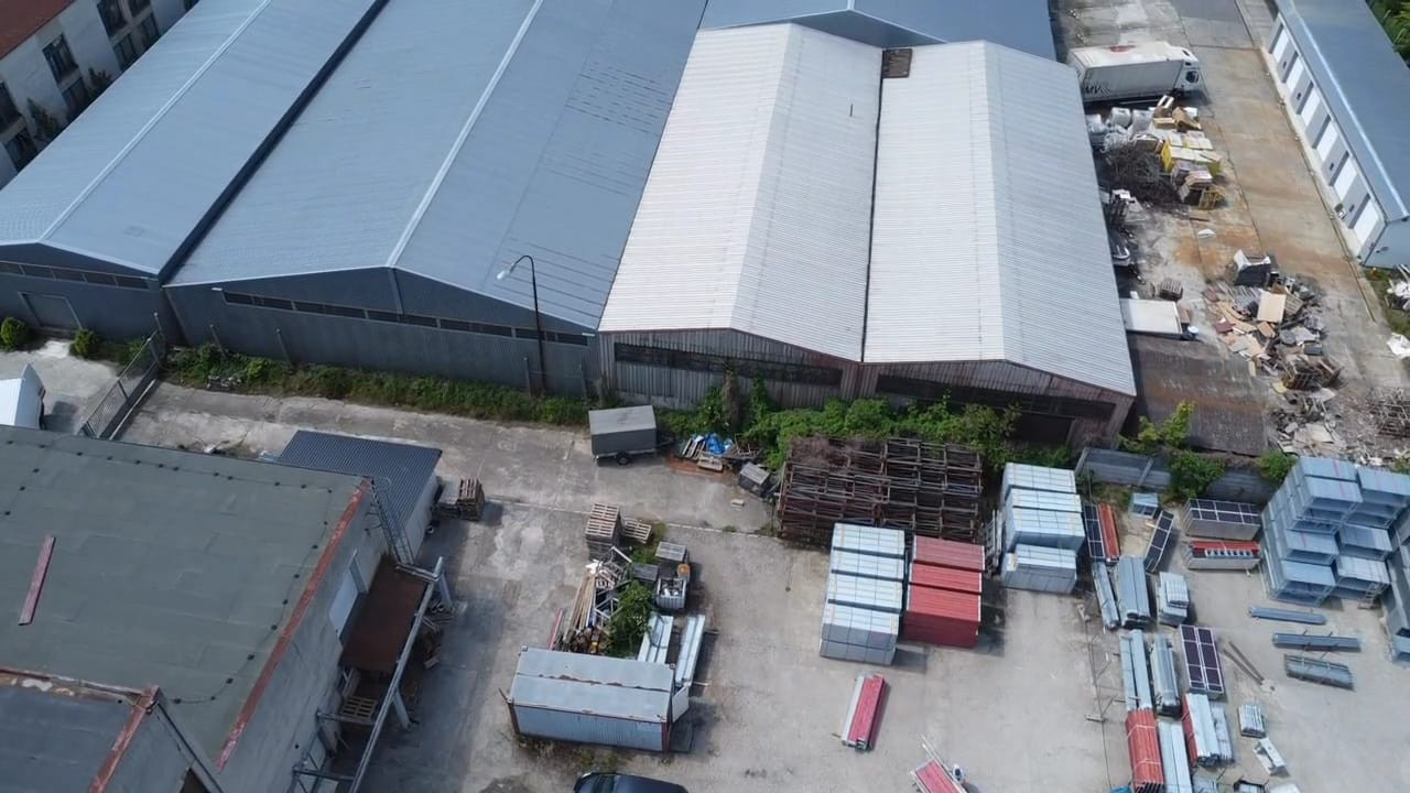 ZNÍŽENÁ CENA! Predaj haly na Skladovej ulici v Trnave - Skvelá investičná príležitosť!