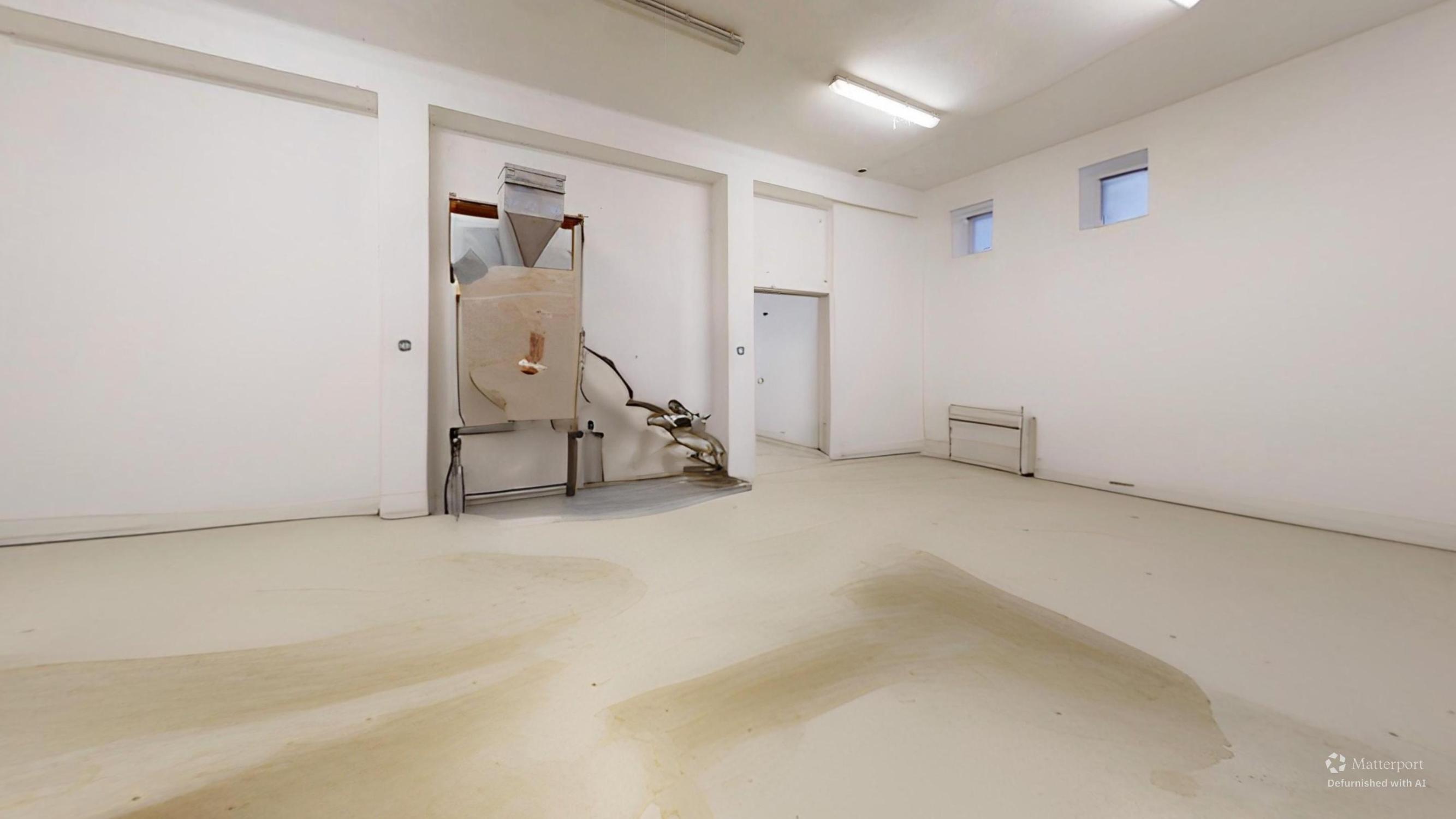 Na predaj: Multifunkčný komerčný objekt – Radošovce