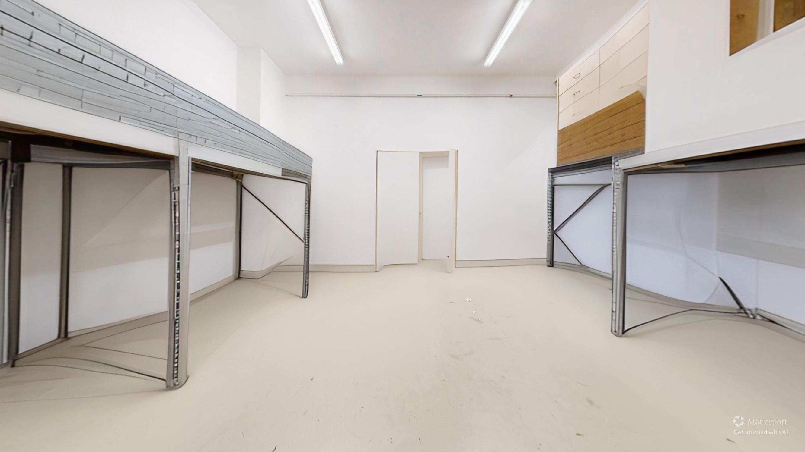 Na predaj: Multifunkčný komerčný objekt – Radošovce