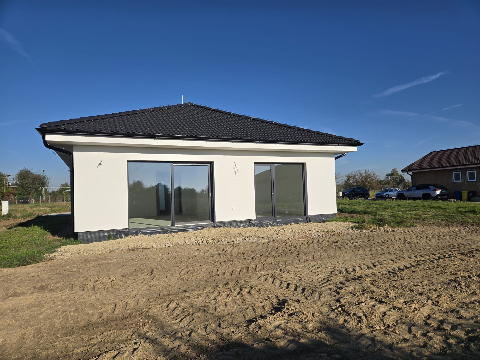 Novostavba 4-izbového bungalovu v novej lokalite – Slovenská Nová Ves