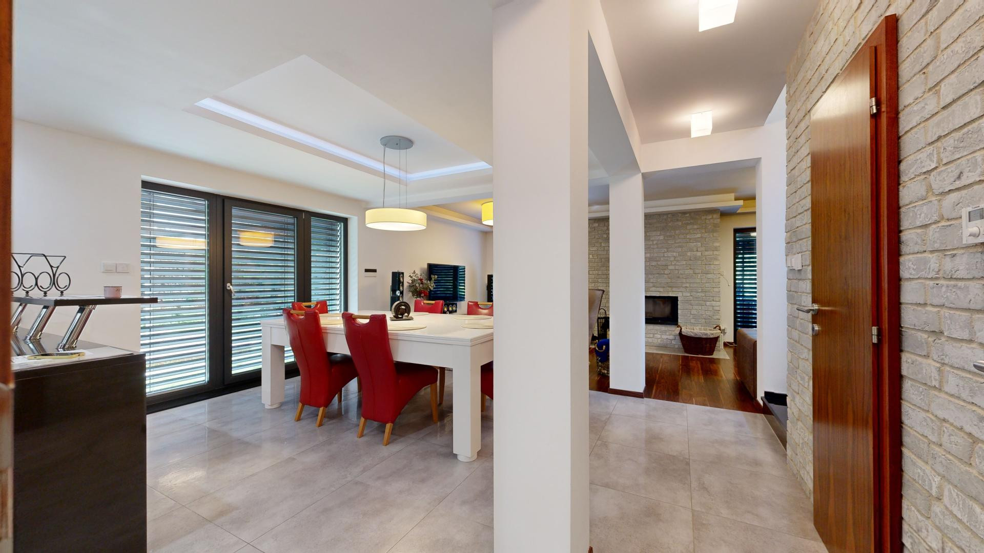 BÝVAJTE V NADŠTANDARTNOM DOME NA LUKRATÍVNOM MIESTE!