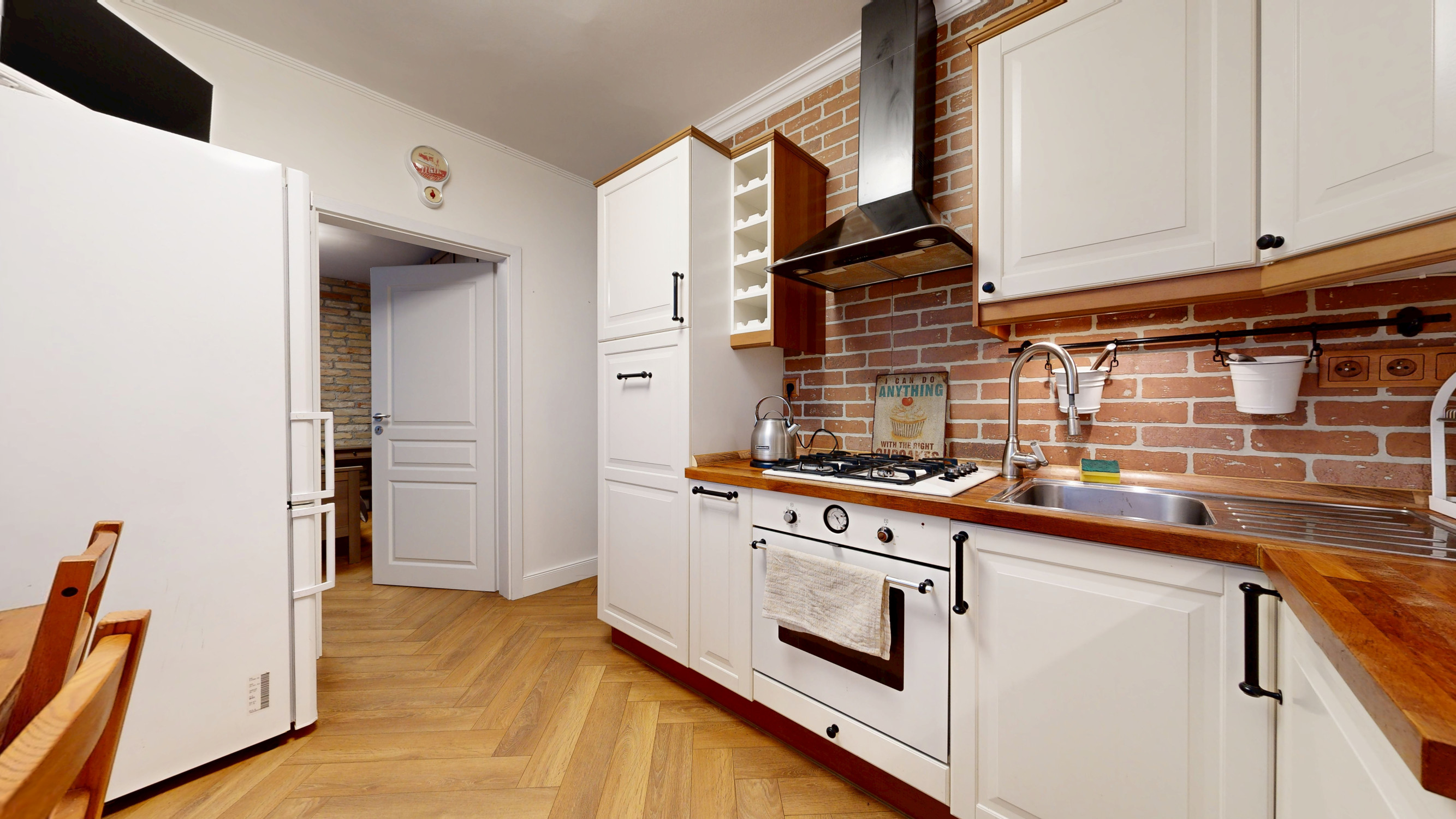 Na predaj kompletne zrekonštruovaný 3-izbový byt – Čajkovského ulica, Trnava