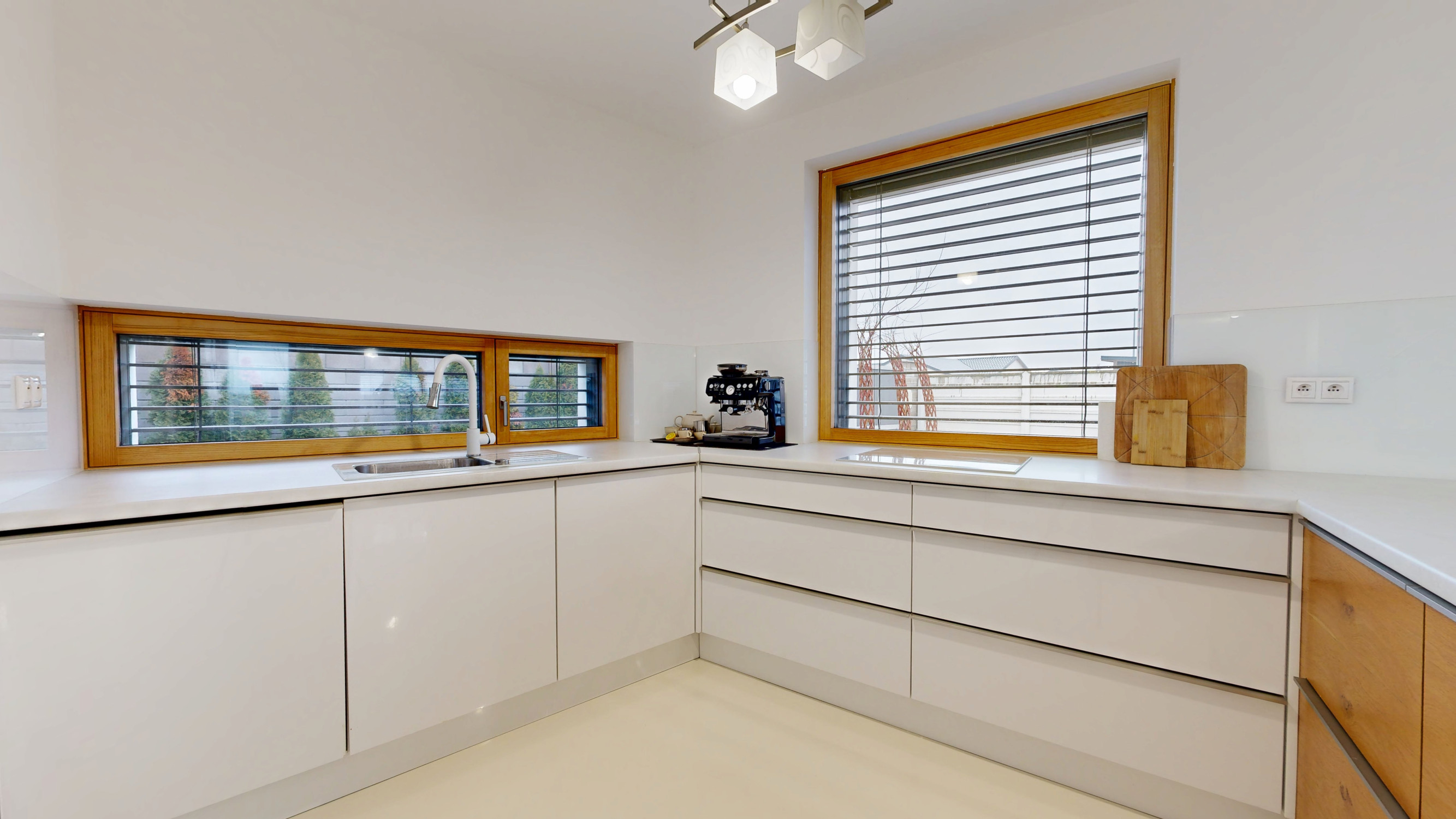 Luxusný 5izb pasívny RD s bazénom v obci Trstín–Malé Karpaty