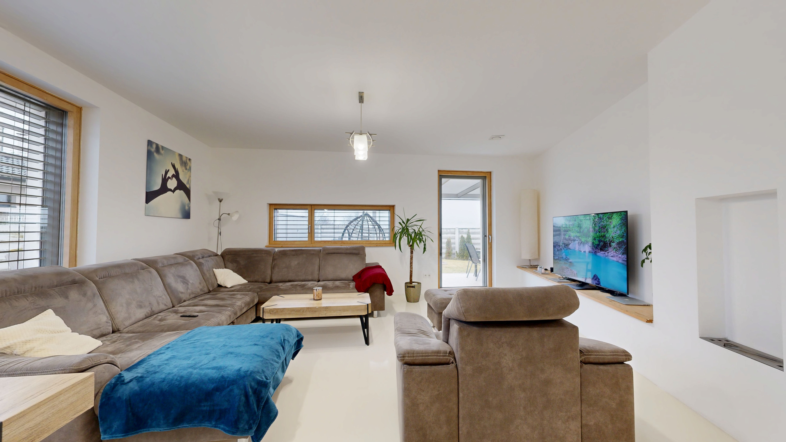 Luxusný 5izb pasívny RD s bazénom v obci Trstín–Malé Karpaty