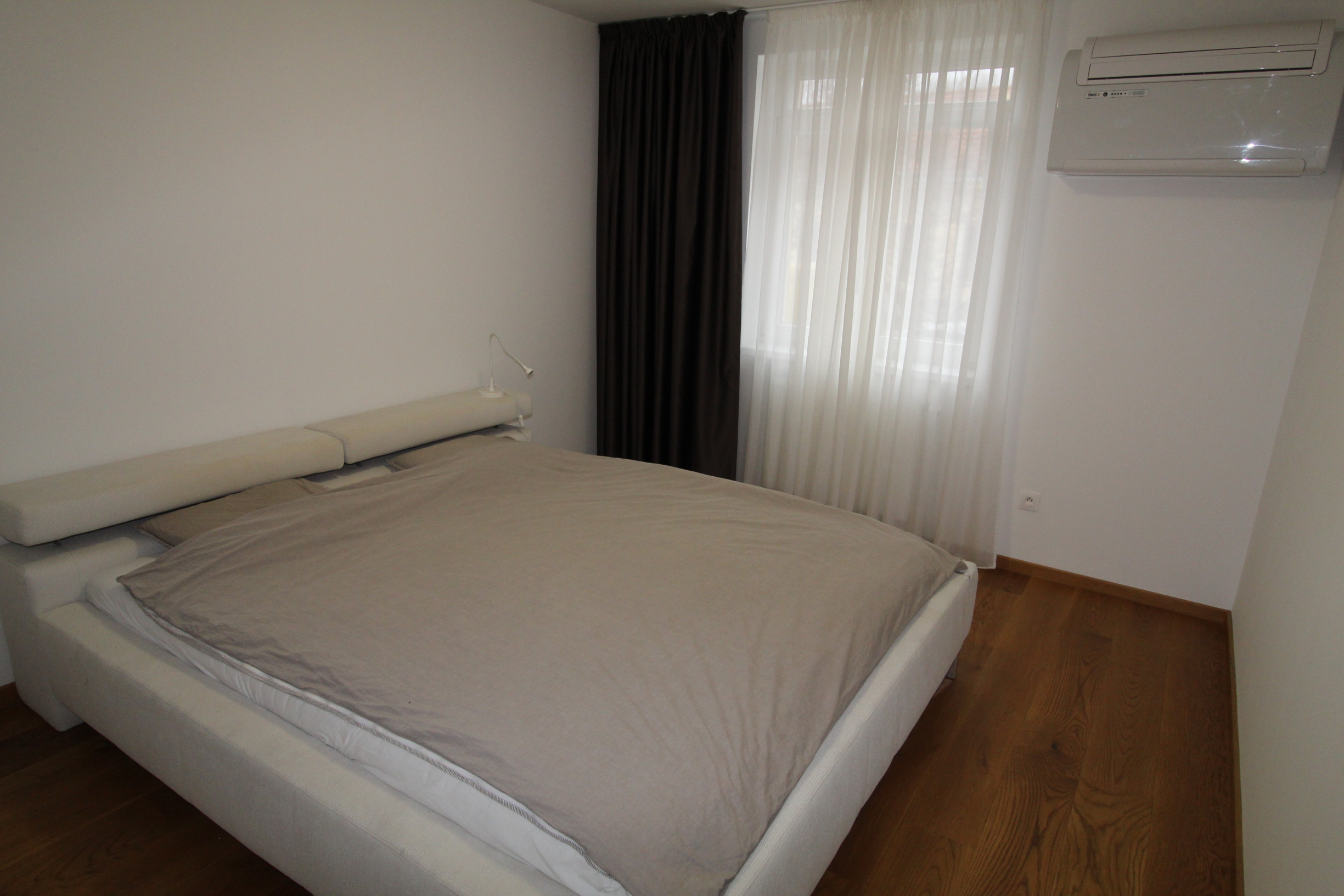 ***Krásny 2izb.byt s XLgaraž.státim v historickom centre Trnavy***