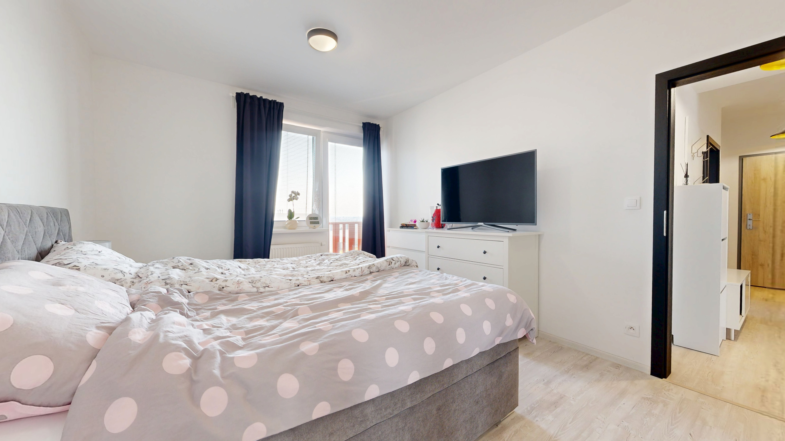 Na predaj: priestranný 3izb byt s balkónom–Mikovíniho ulica