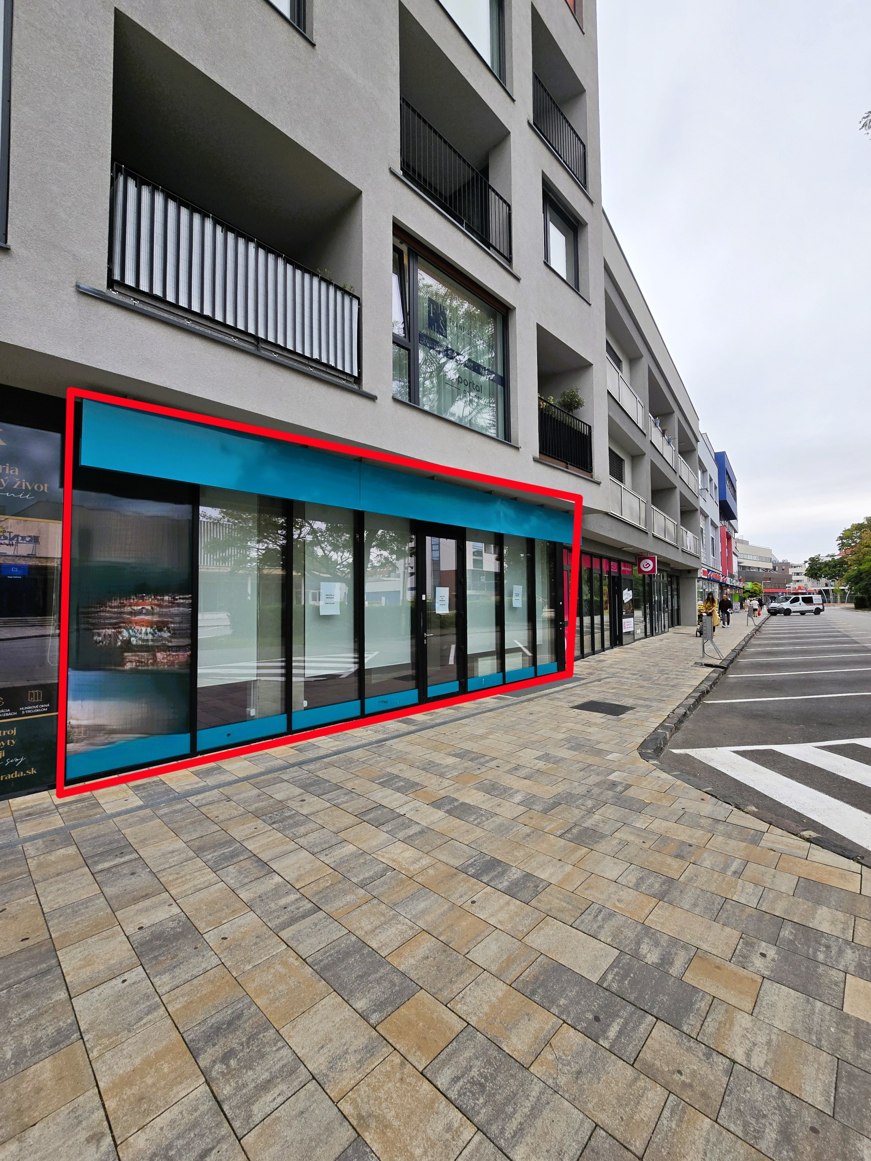 Reprezentatívny obchodný priestor v novostavbe v centre mesta na Paulínskej ulici