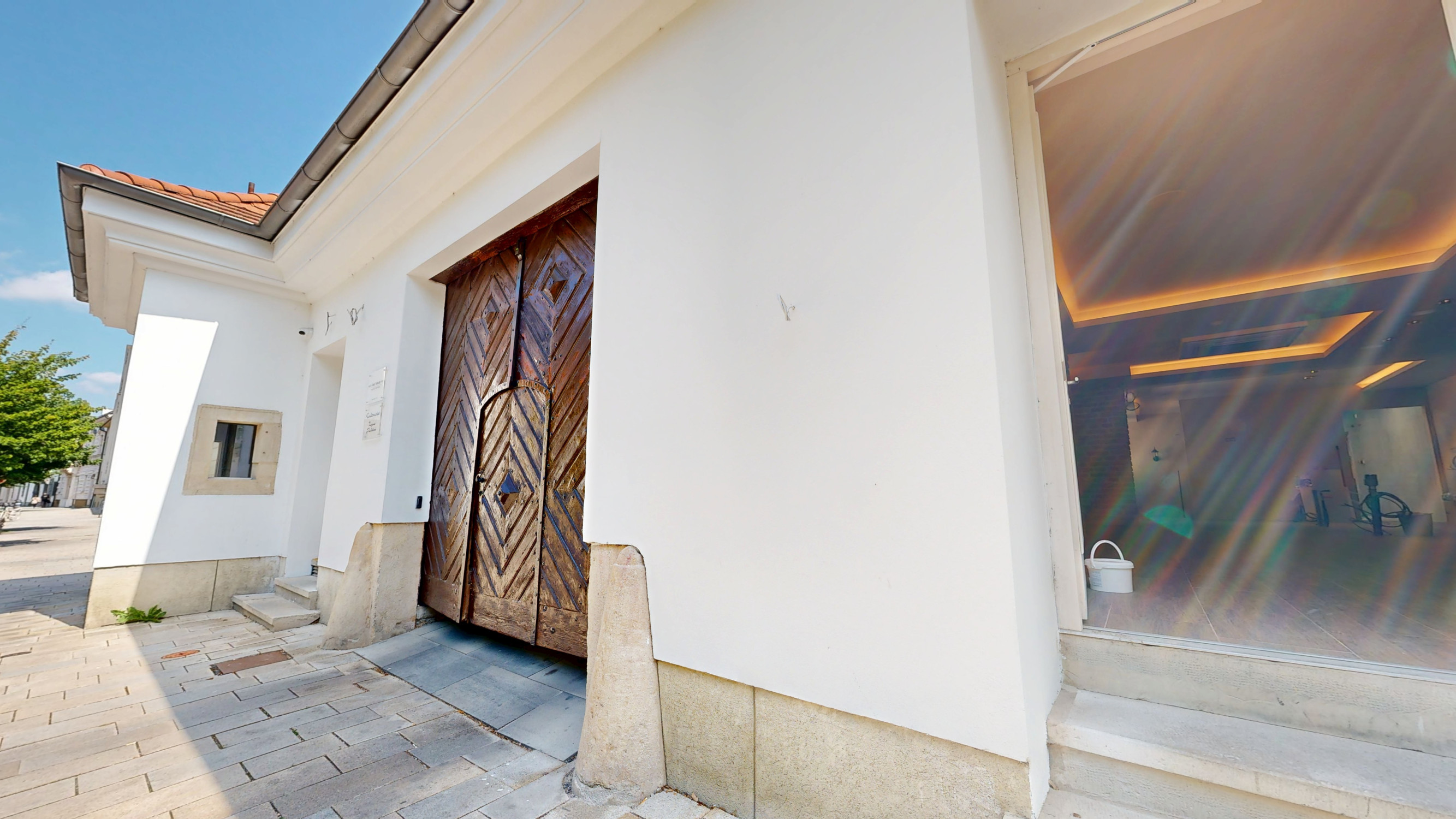 Obchodný priestor v centre Trnavy – novozrekonštruovaný s historickou atmosférou