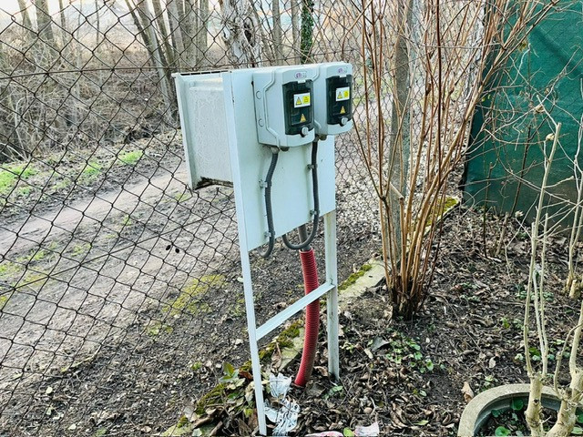 NA PREDAJ: Priestranná záhrada s chatkami – obľúbená záhradkárska lokalita Kamenný mlyn, Trnava