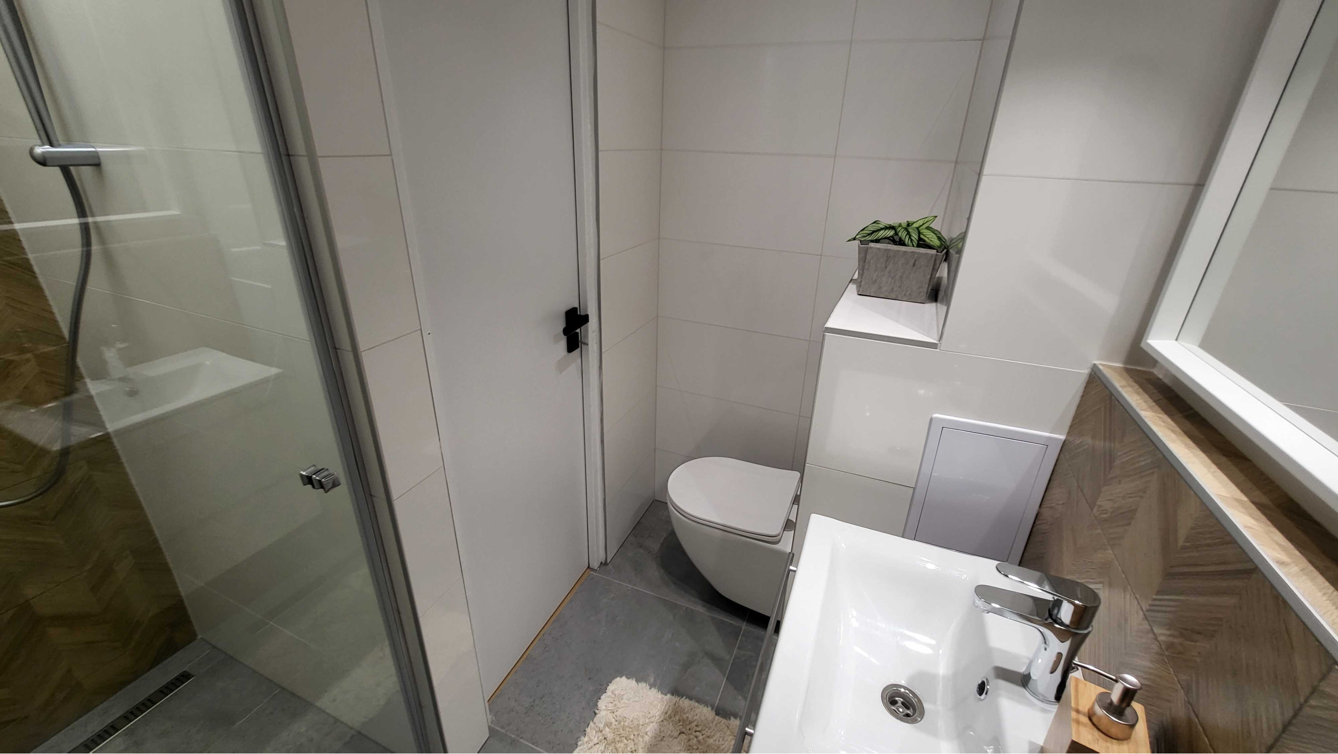 !!EXKLUZÍVNE!! KLIMATIZOVANÝ 1,5 IZBOVÝ BYT NA PRENÁJOM